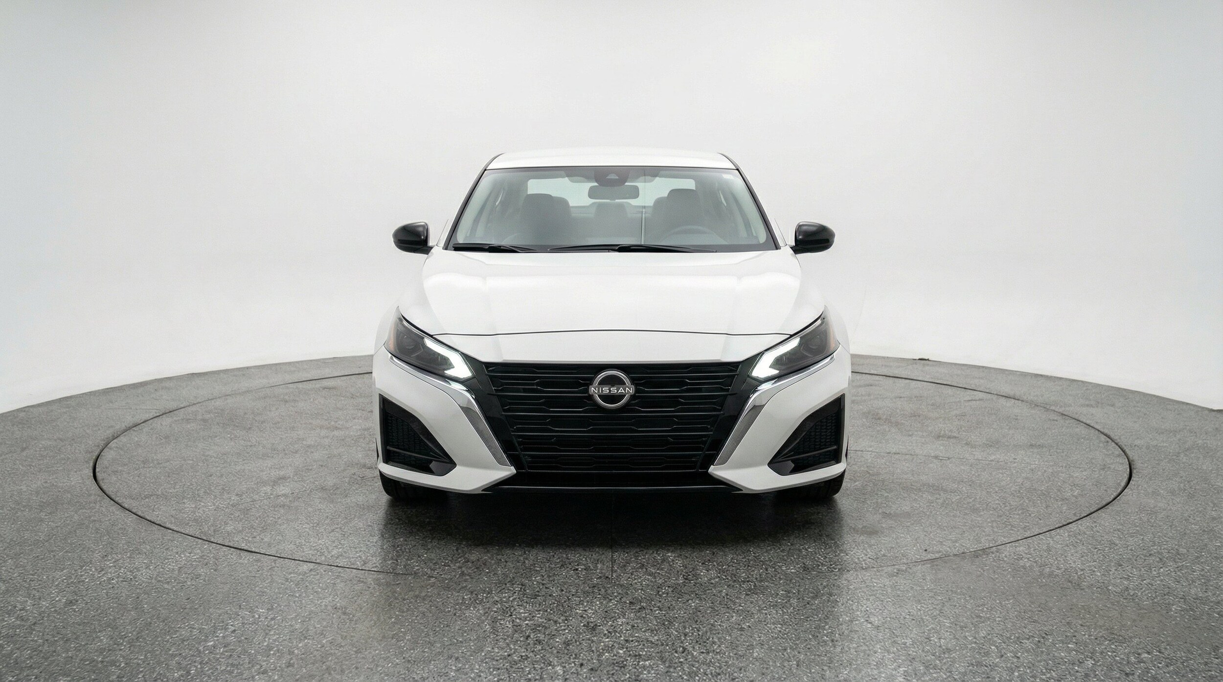 Thumbnail: 2025 Nissan Altima - 2