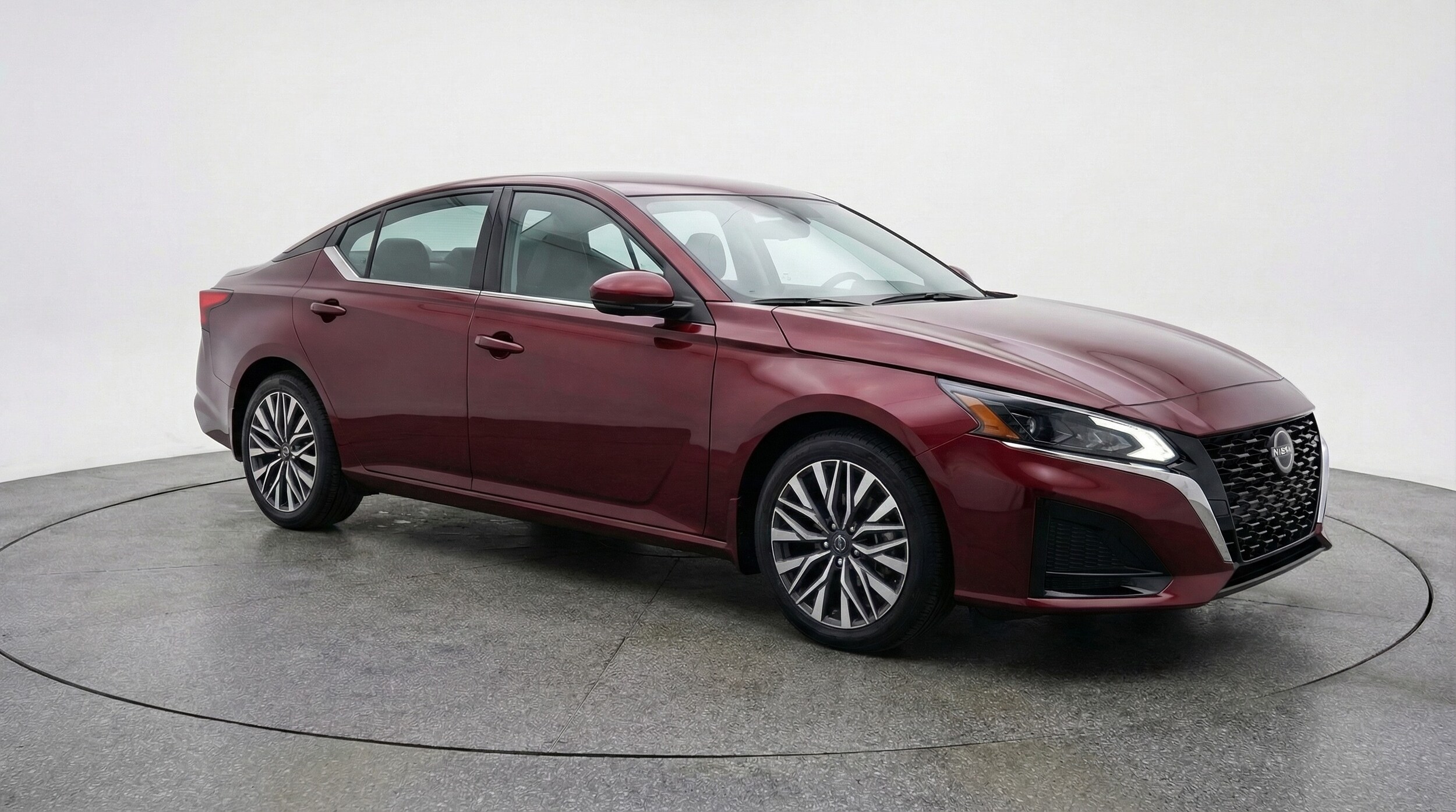 Thumbnail: 2025 Nissan Altima - 1