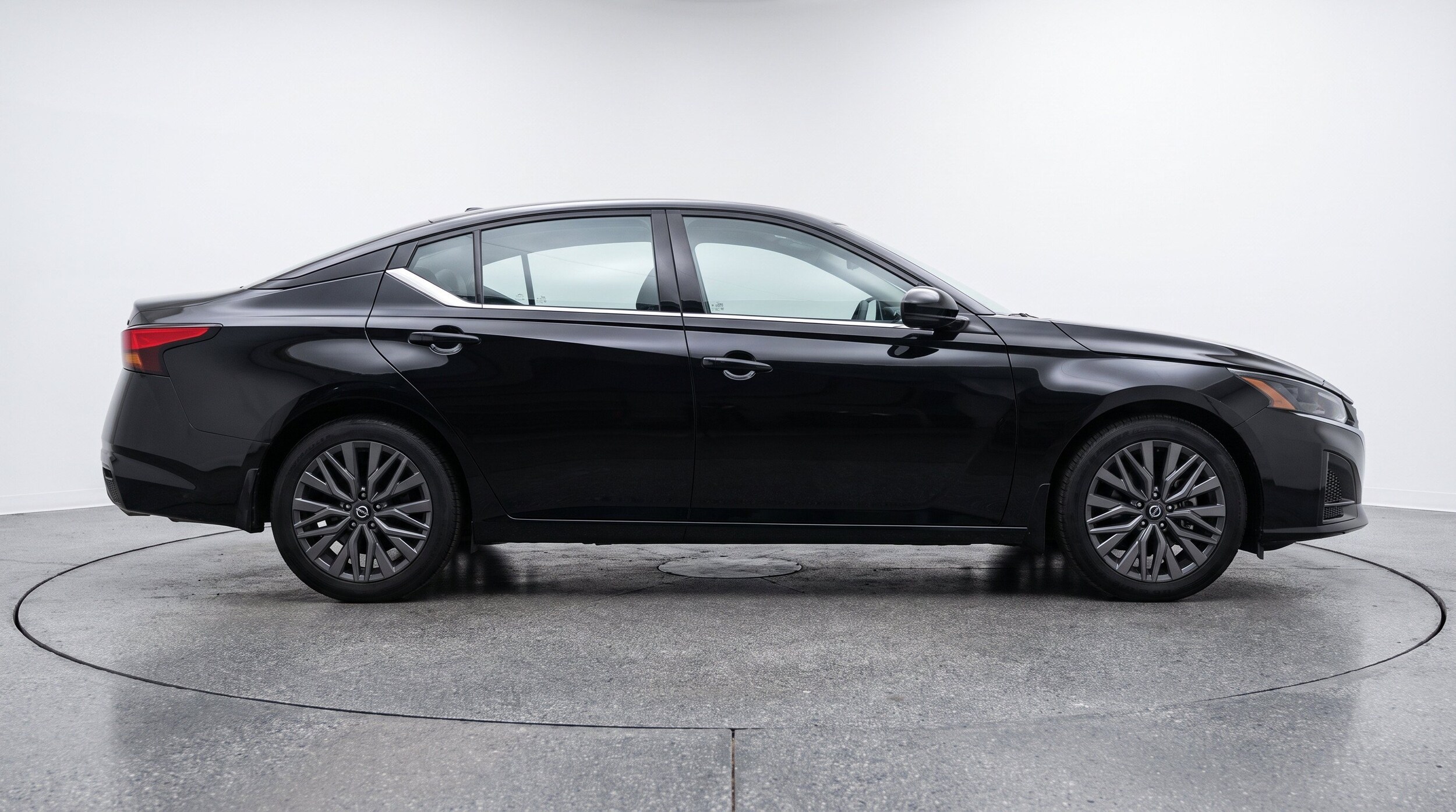 Thumbnail: 2025 Nissan Altima - 11