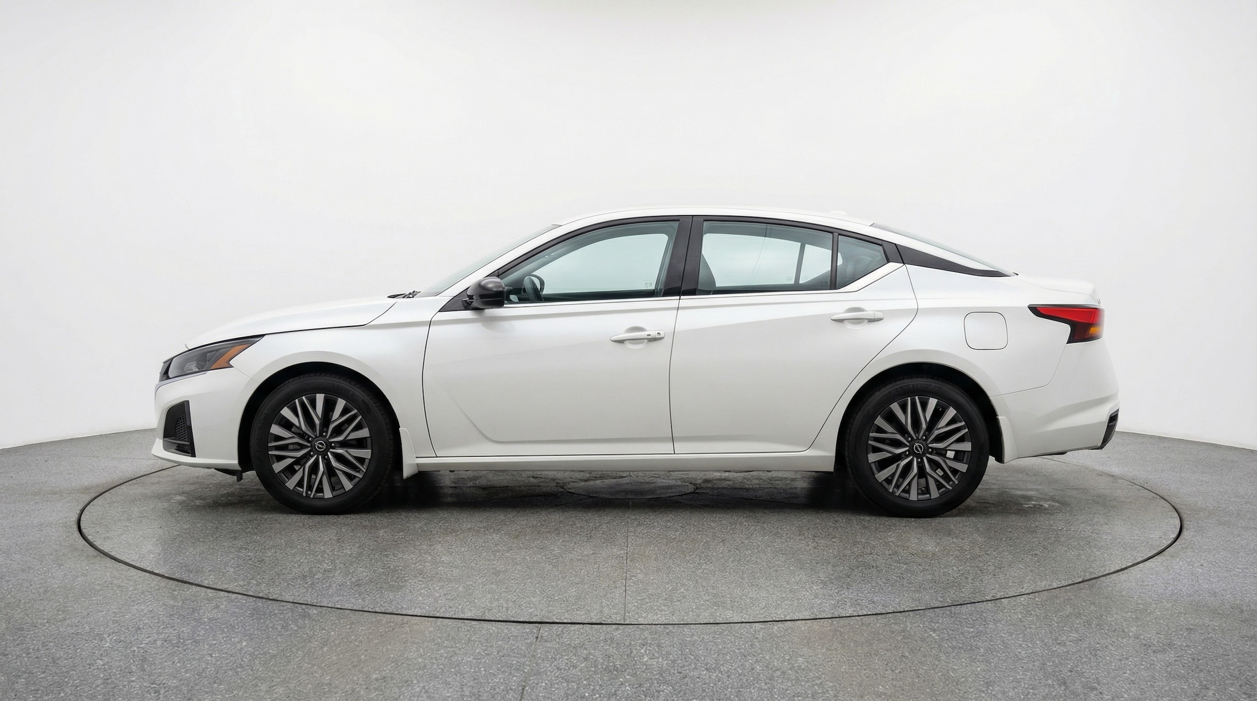 Thumbnail: 2025 Nissan Altima - 4