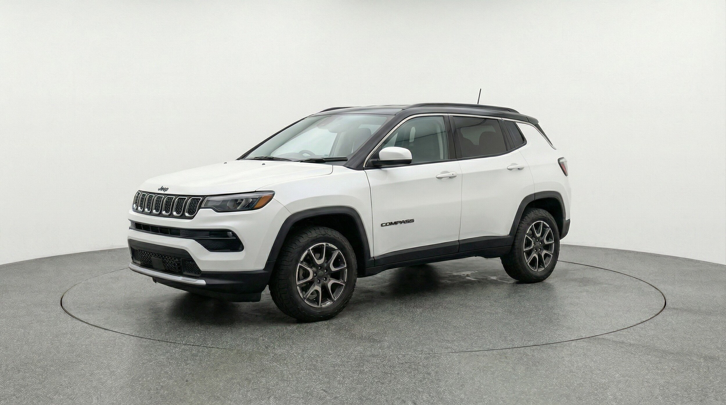 Thumbnail: 2025 Jeep Compass - 3