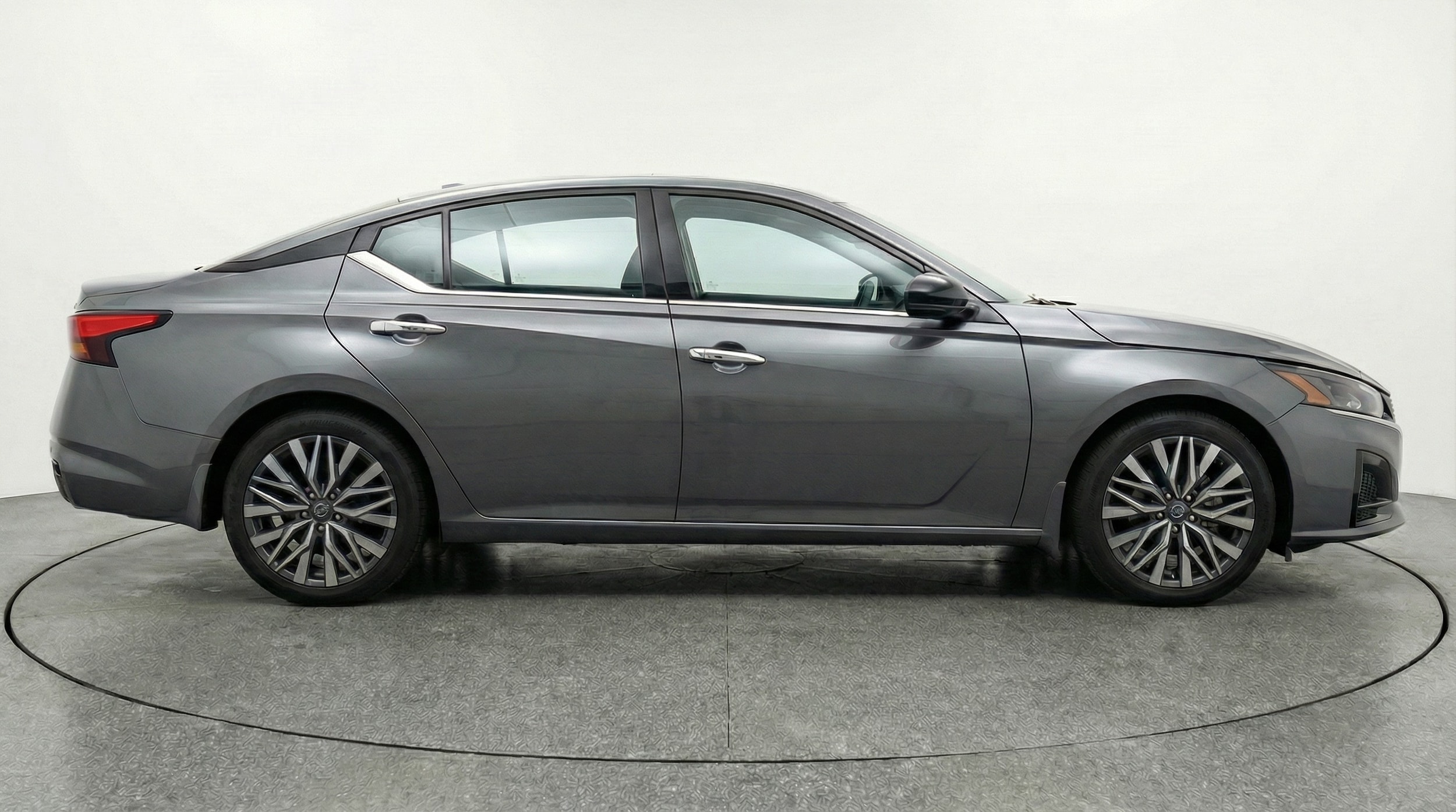 Thumbnail: 2025 Nissan Altima - 8