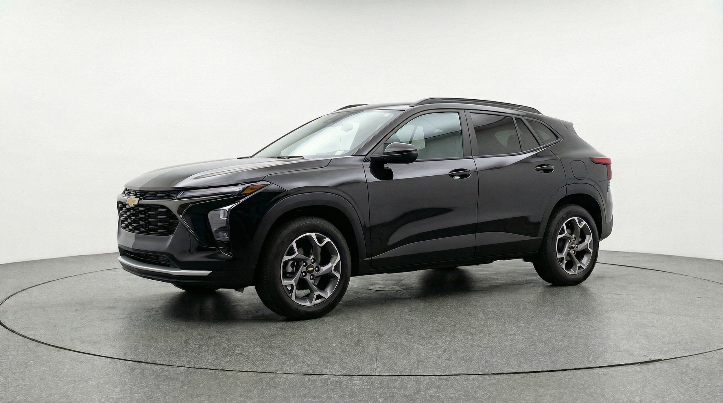 Thumbnail: 2025 Chevrolet Trax - 3