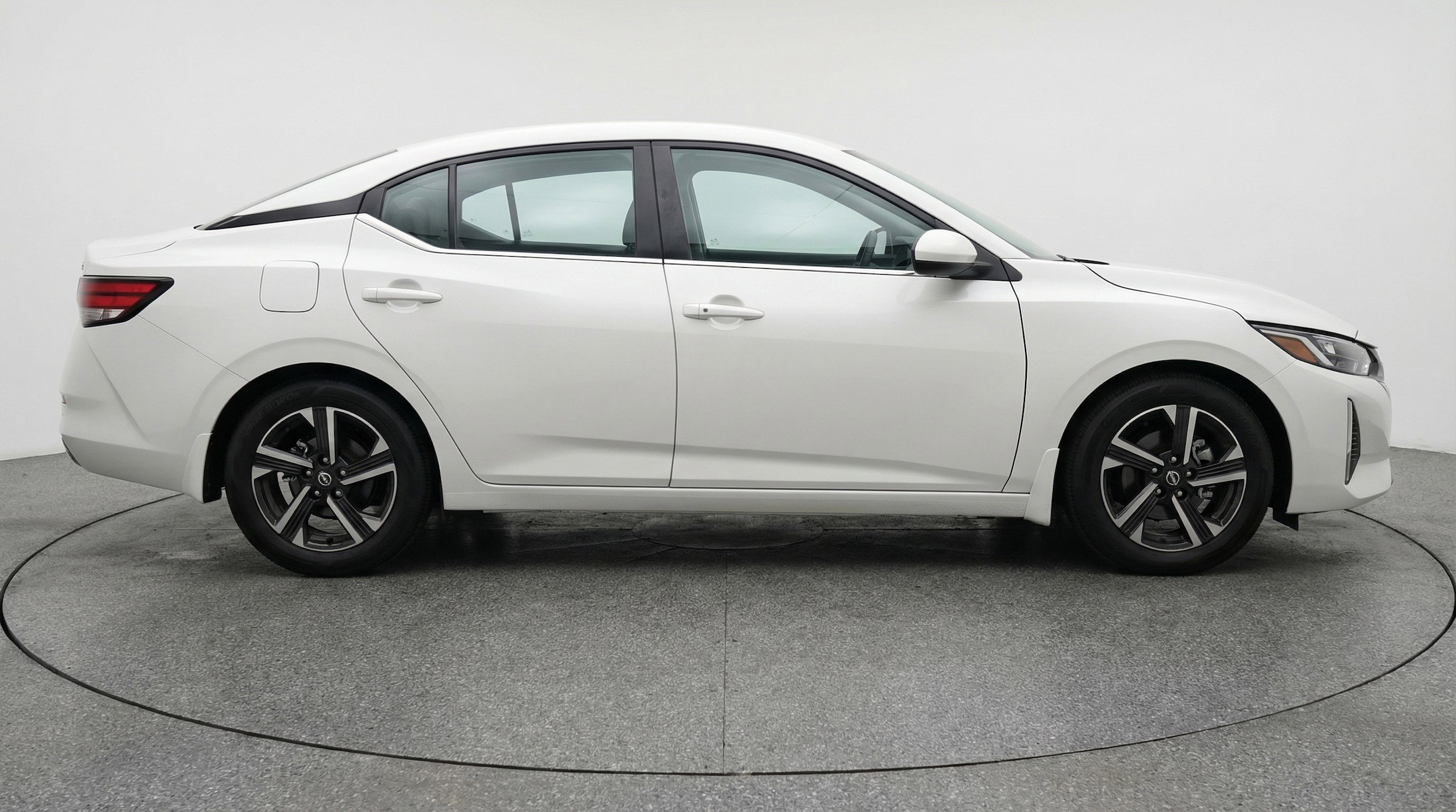 Thumbnail: 2025 Nissan Sentra - 11