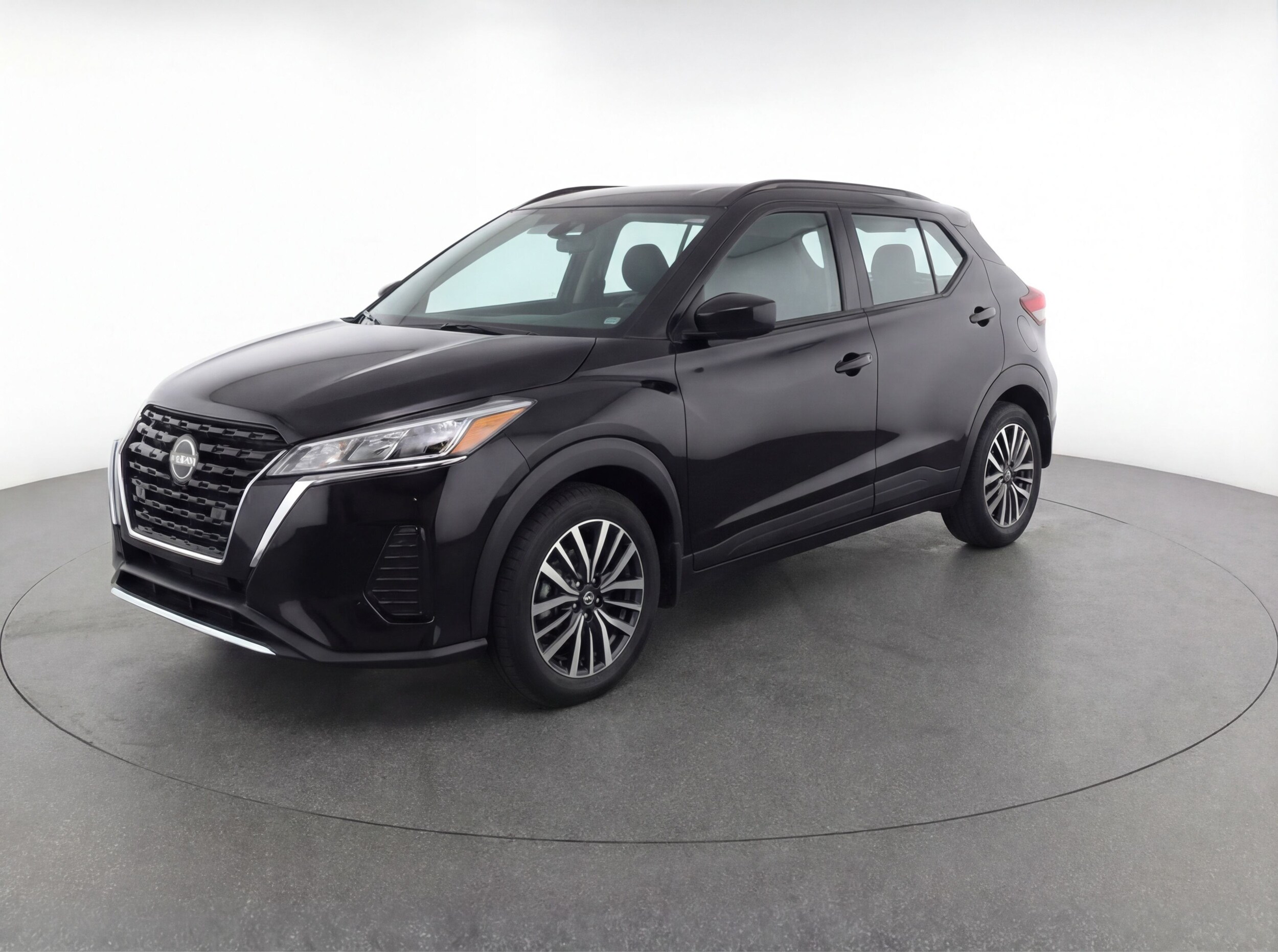 Thumbnail: 2024 Nissan Kicks - 3