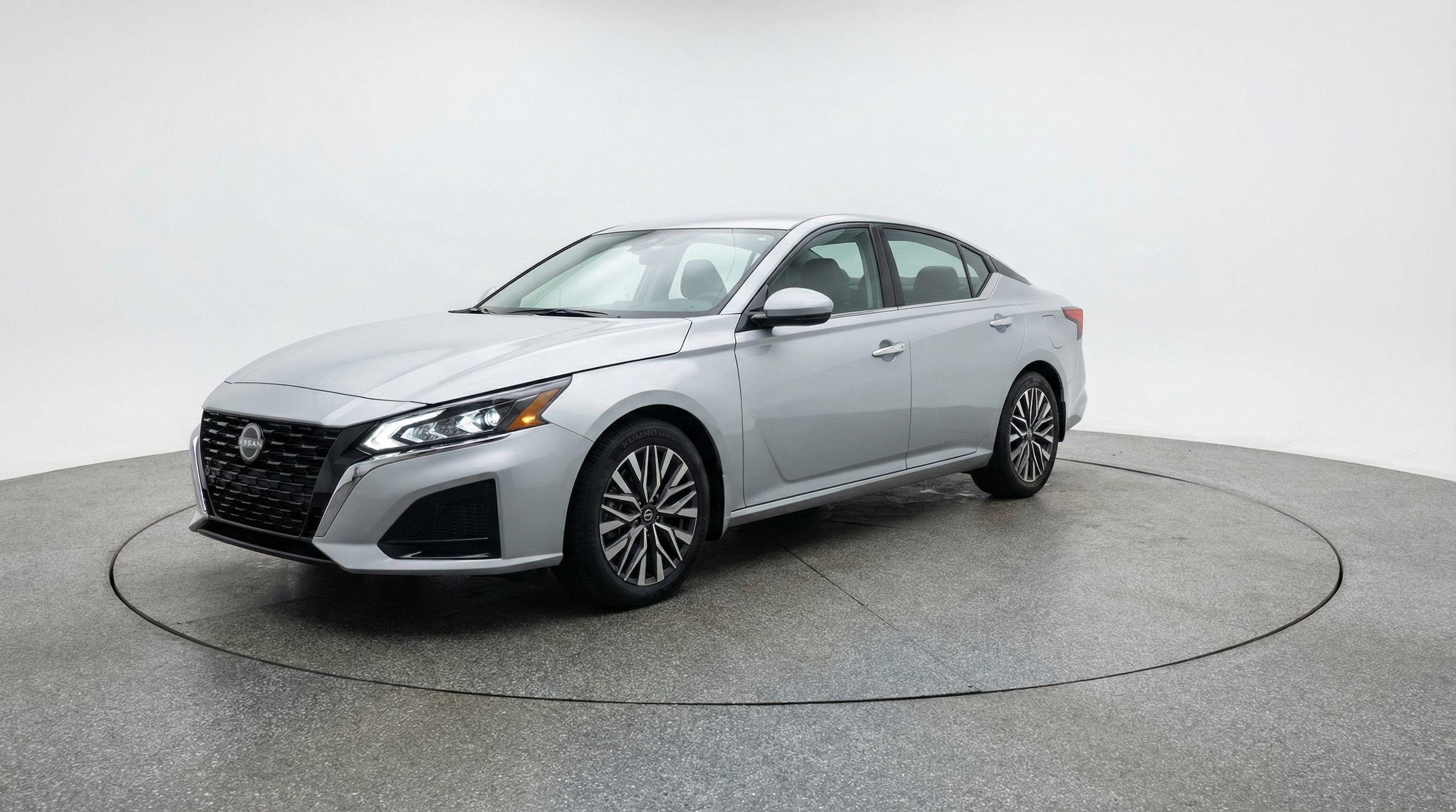 Thumbnail: 2025 Nissan Altima - 3