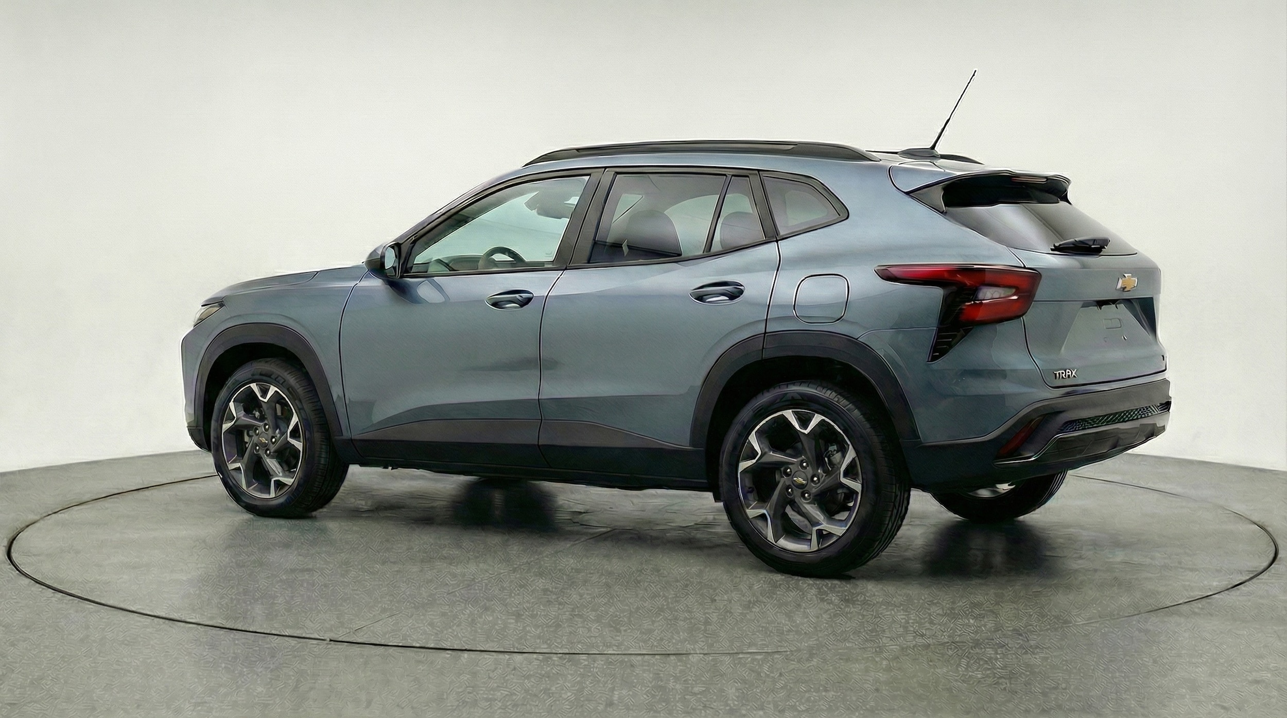 Thumbnail: 2025 Chevrolet Trax - 5