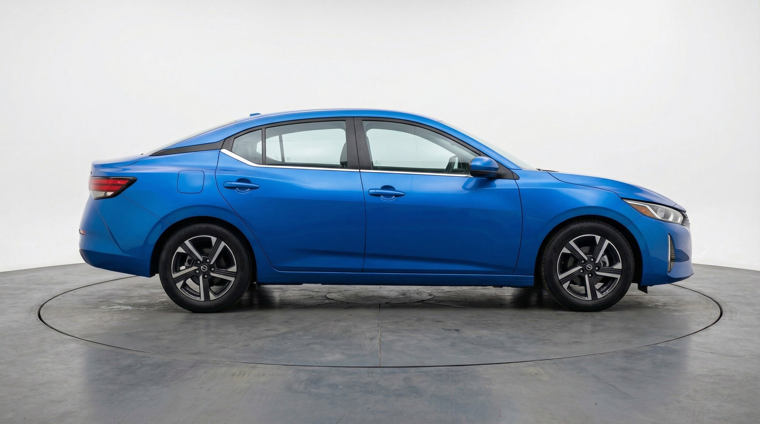 Thumbnail: 2025 Nissan Sentra - 11