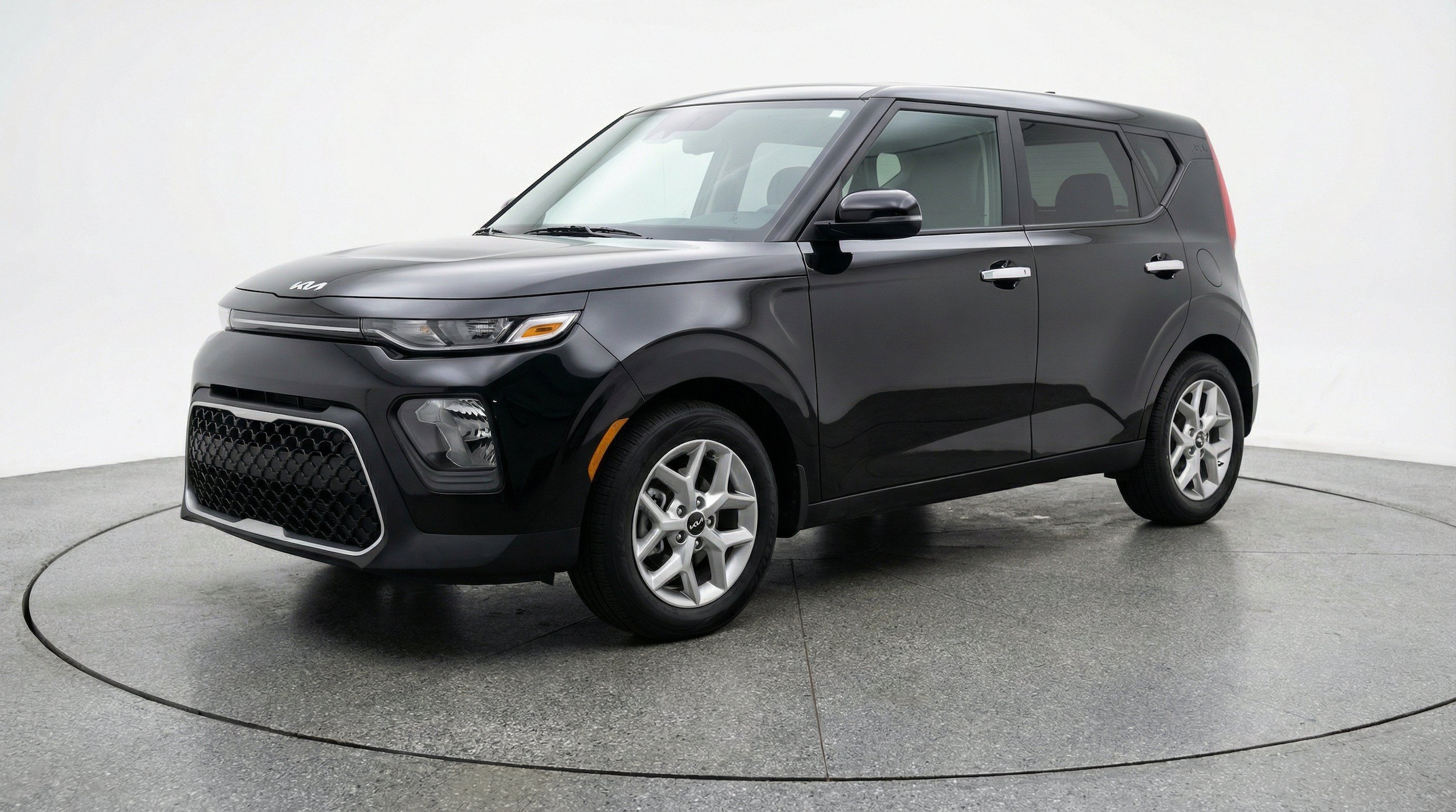 Thumbnail: 2025 Kia Soul - 3