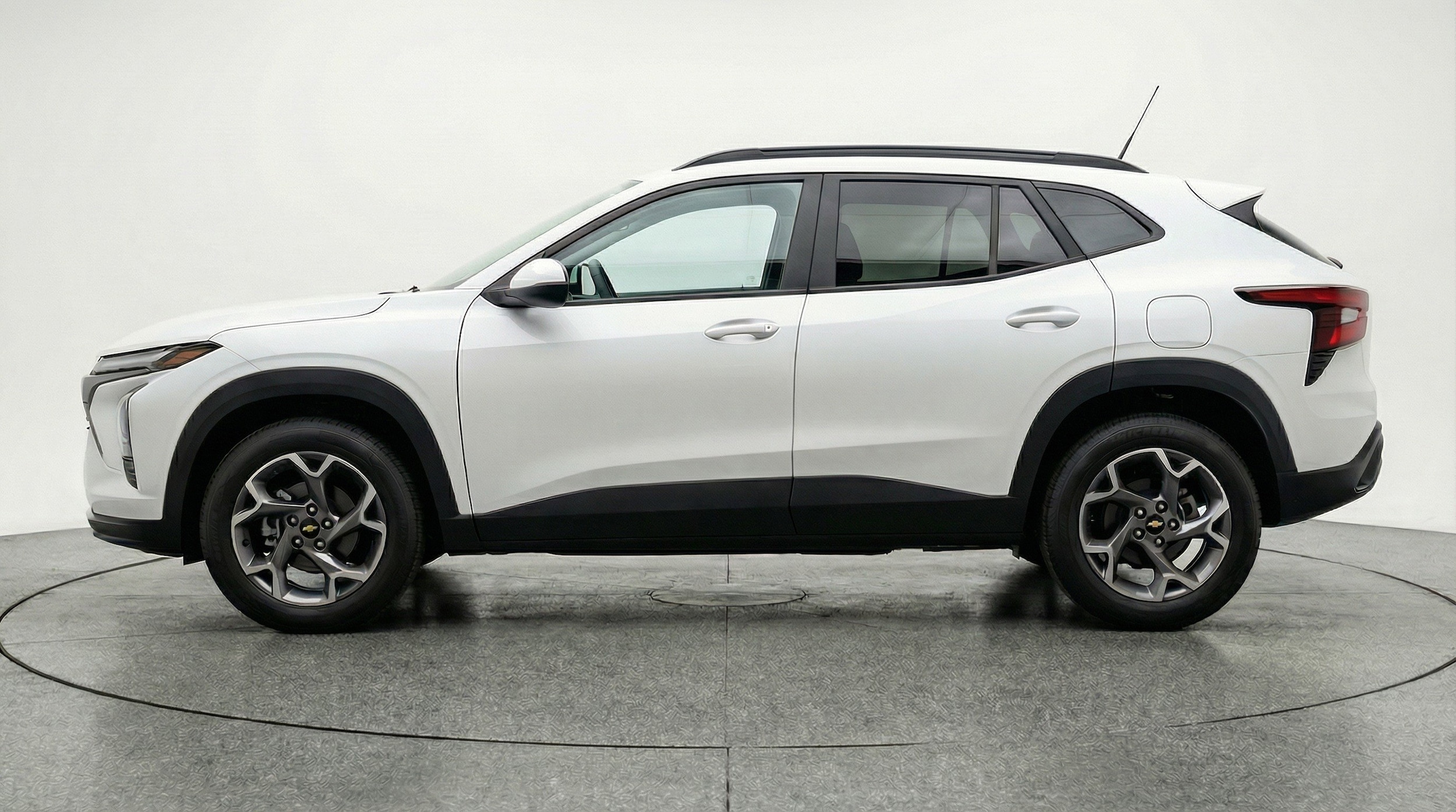 Thumbnail: 2025 Chevrolet Trax - 5