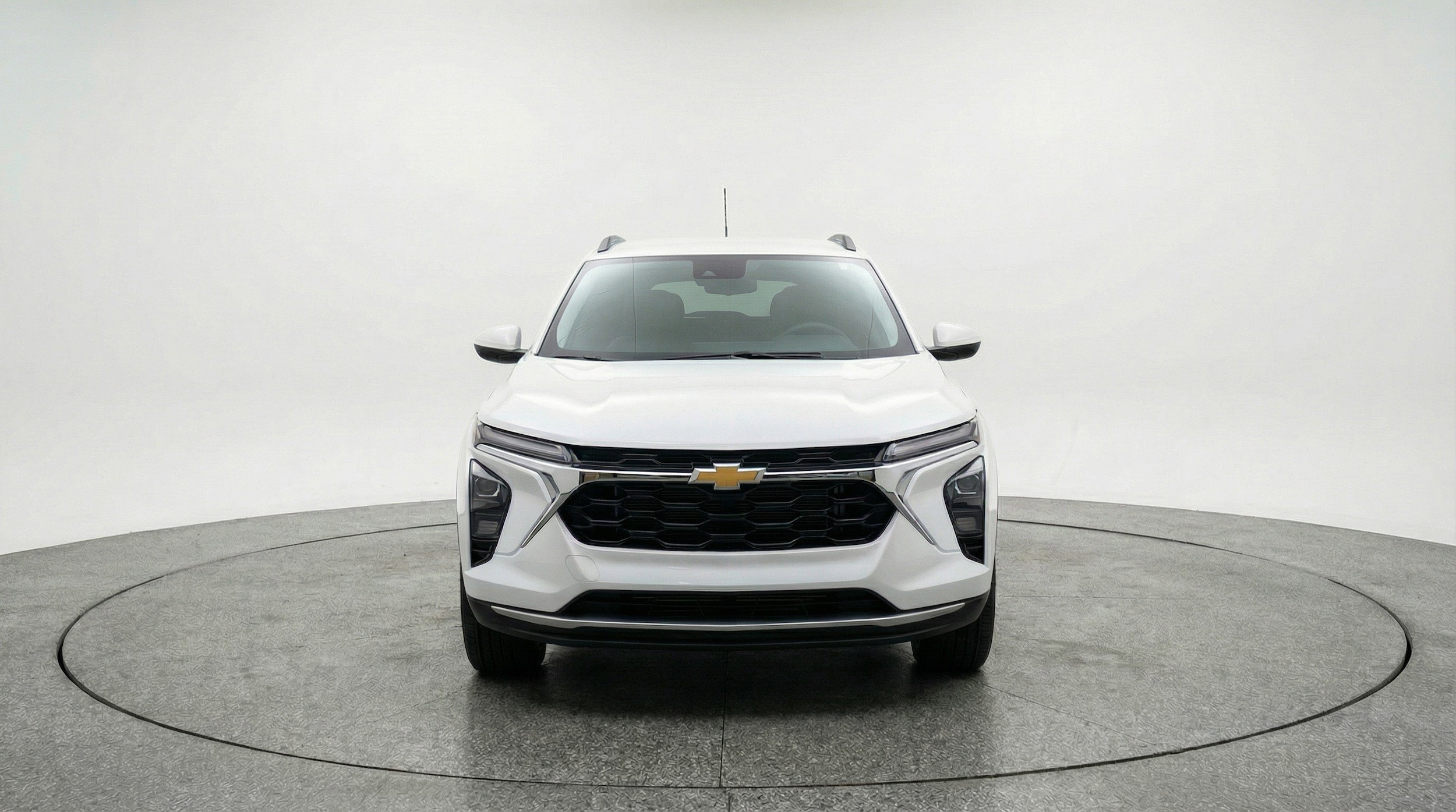 Thumbnail: 2025 Chevrolet Trax - 2