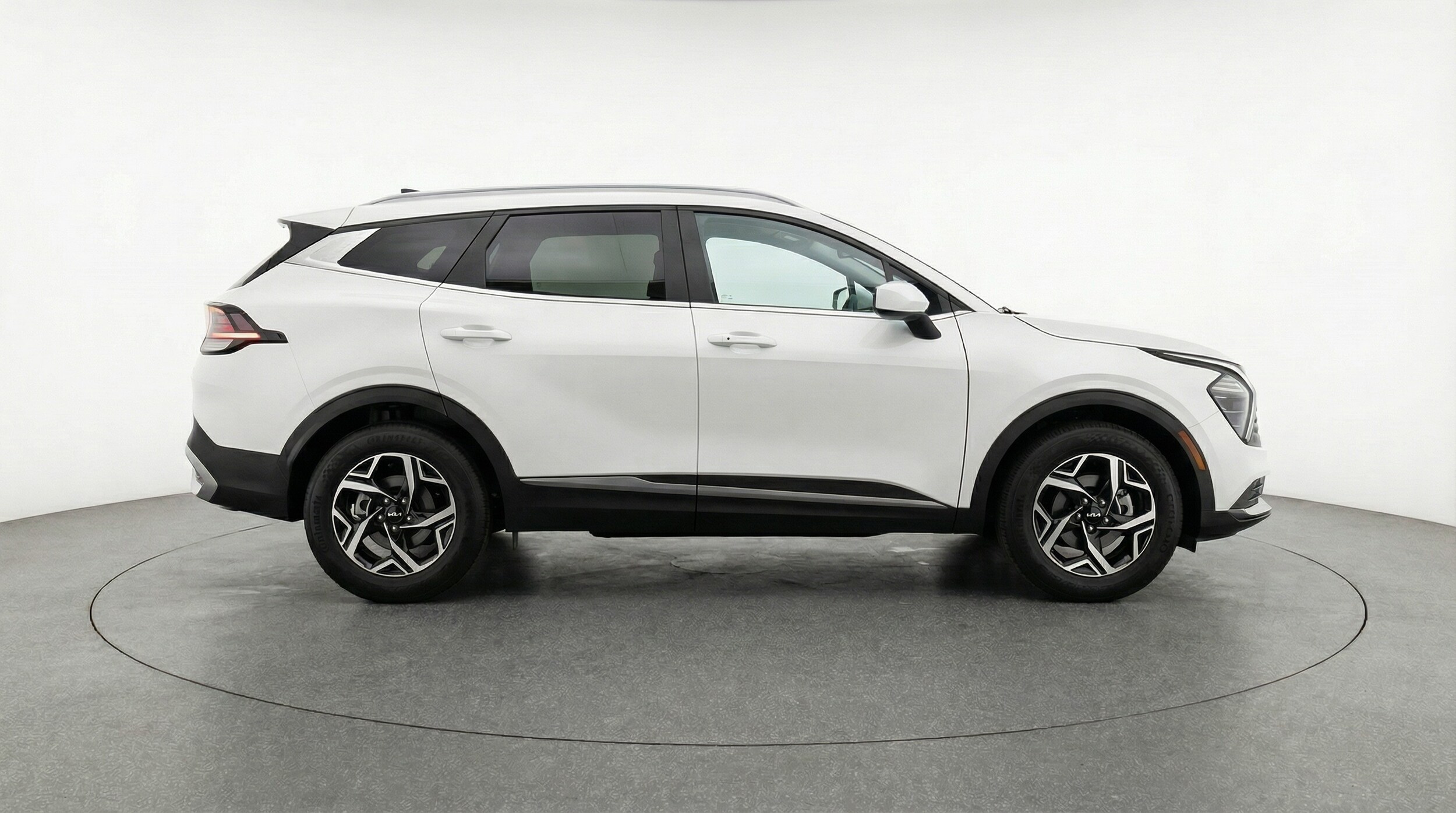 Thumbnail: 2025 Kia Sportage - 8