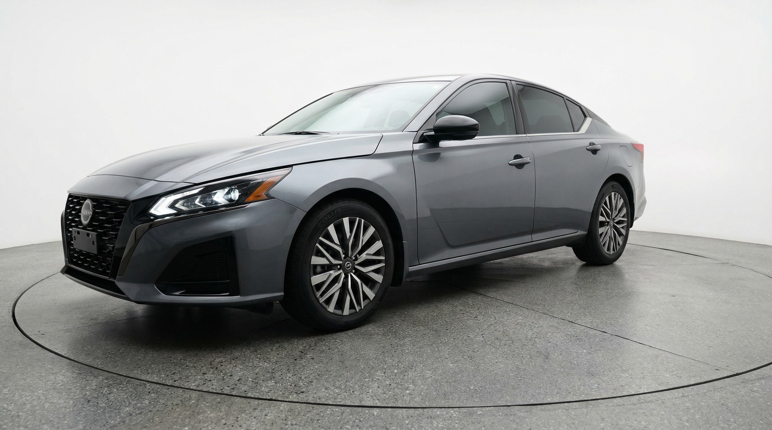 Thumbnail: 2025 Nissan Altima - 3