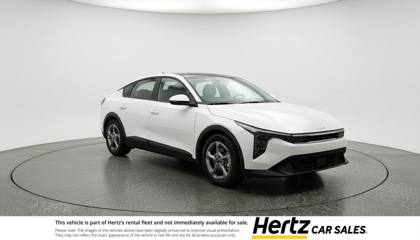 2025 Kia K4 LXS