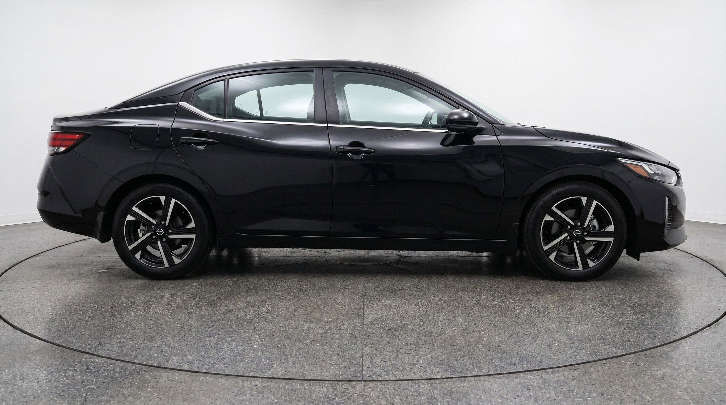 Thumbnail: 2025 Nissan Sentra - 11