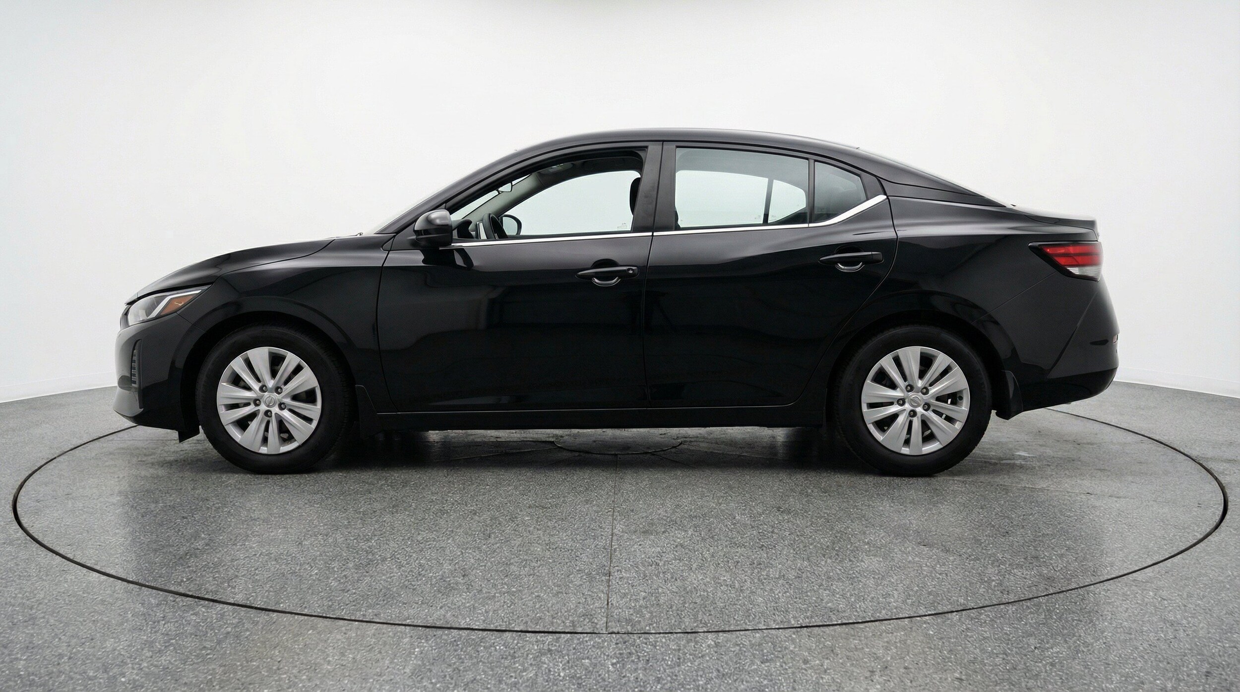 Thumbnail: 2025 Nissan Sentra - 5