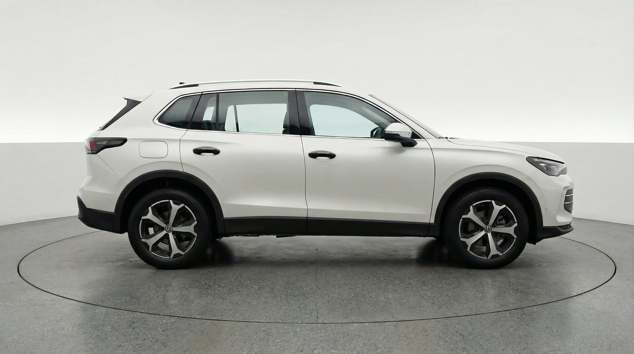 Thumbnail: 2026 Volkswagen Tiguan - 11