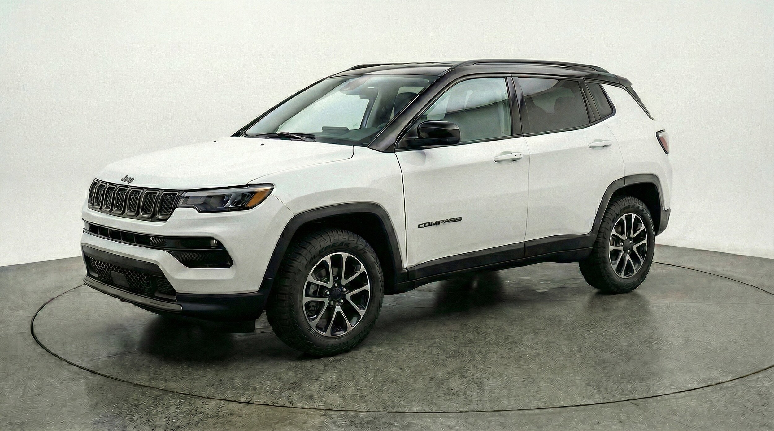 Thumbnail: 2025 Jeep Compass - 3