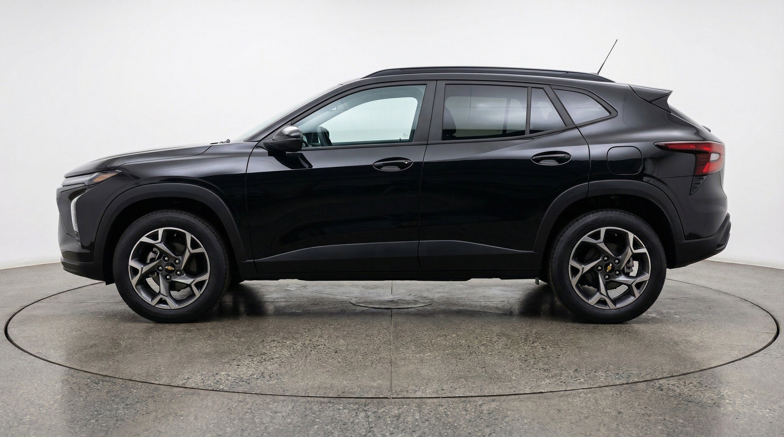 Thumbnail: 2025 Chevrolet Trax - 5