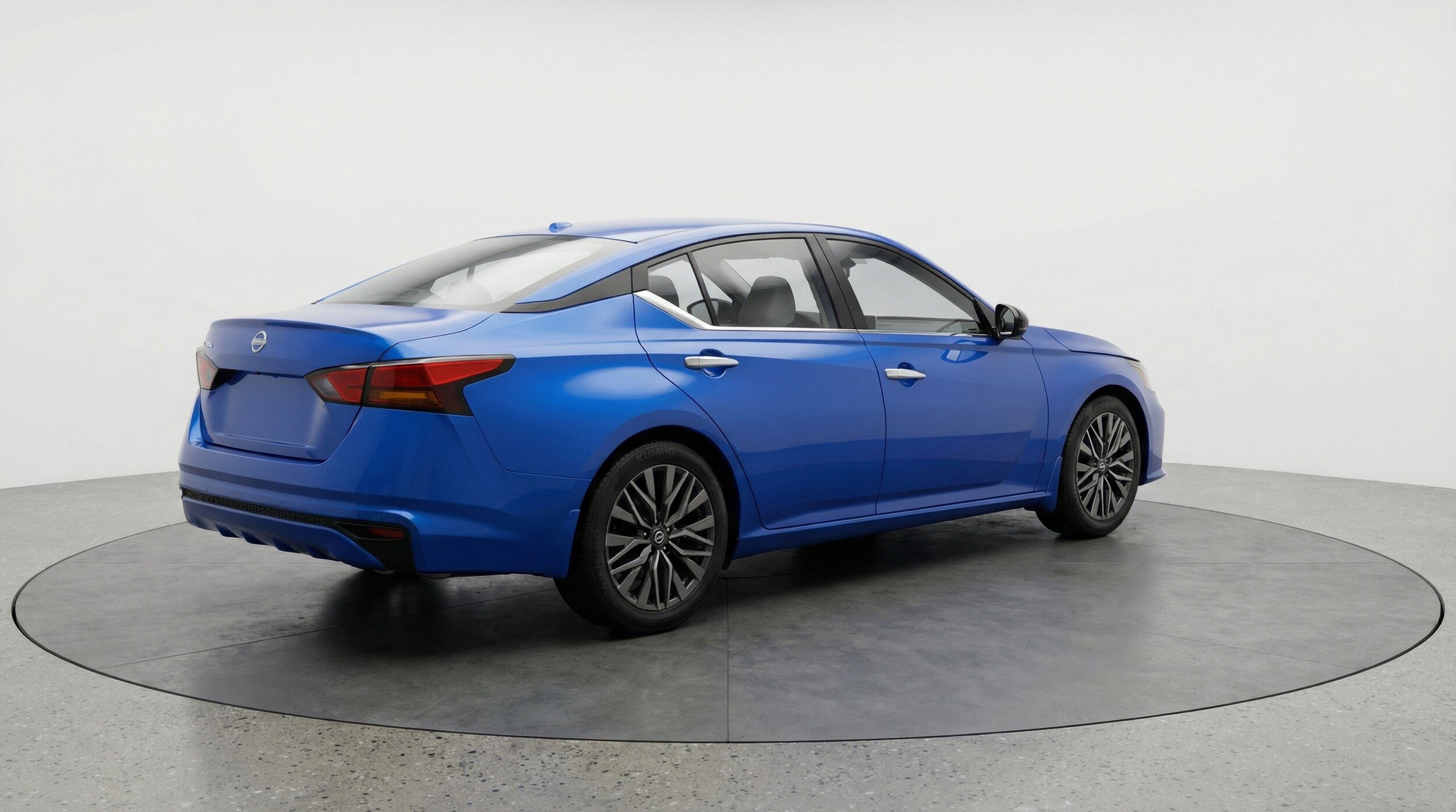 Thumbnail: 2025 Nissan Altima - 9