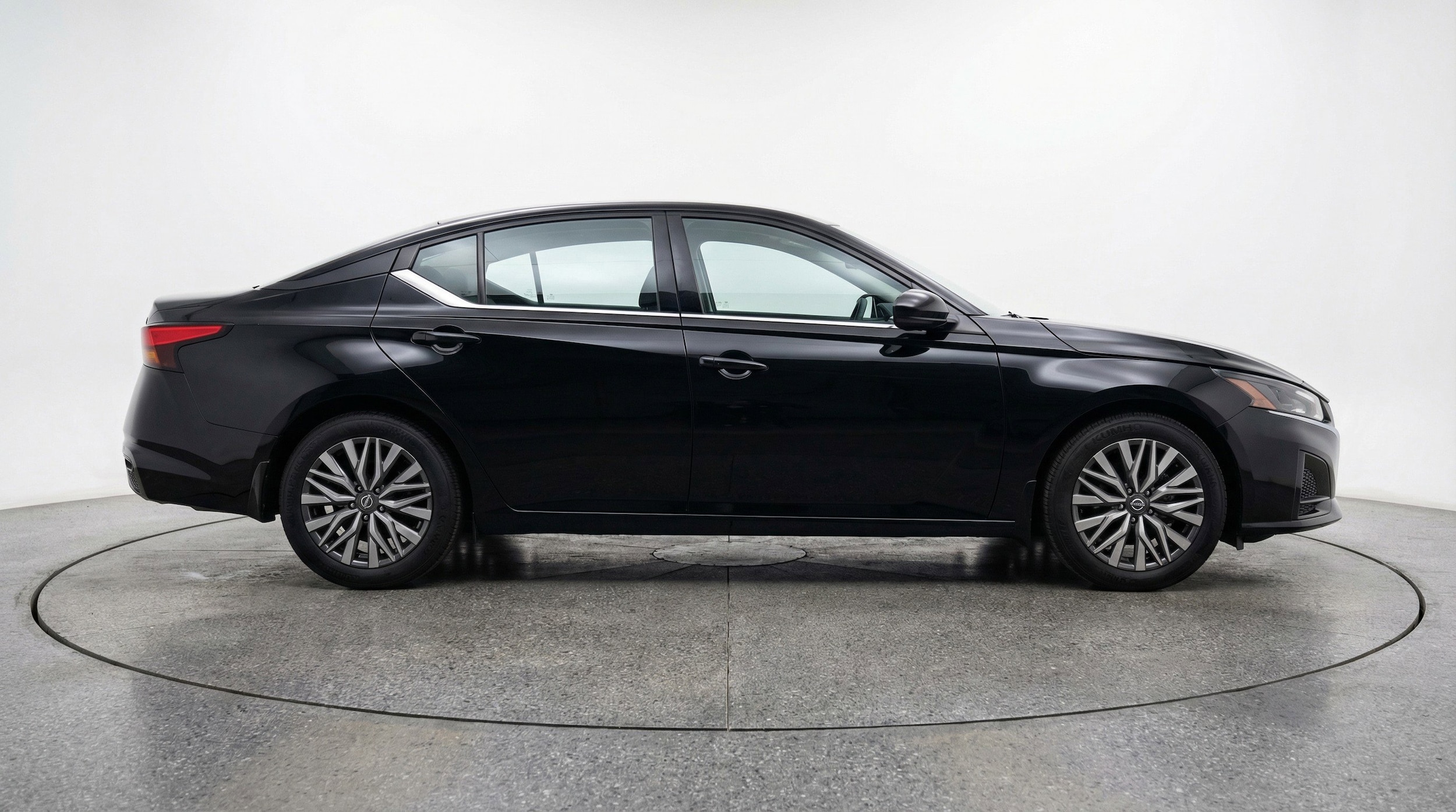 Thumbnail: 2025 Nissan Altima - 11