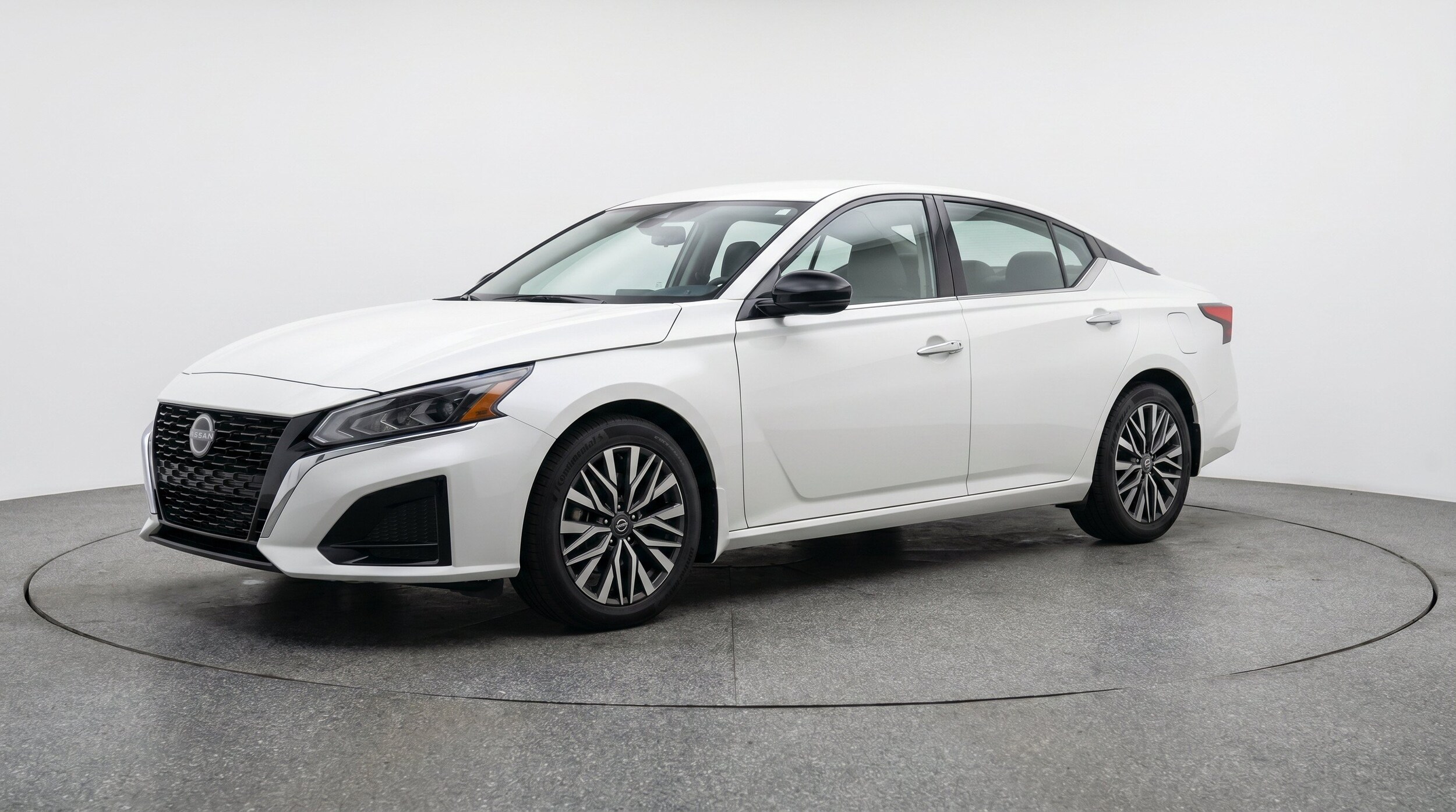 Thumbnail: 2025 Nissan Altima - 3