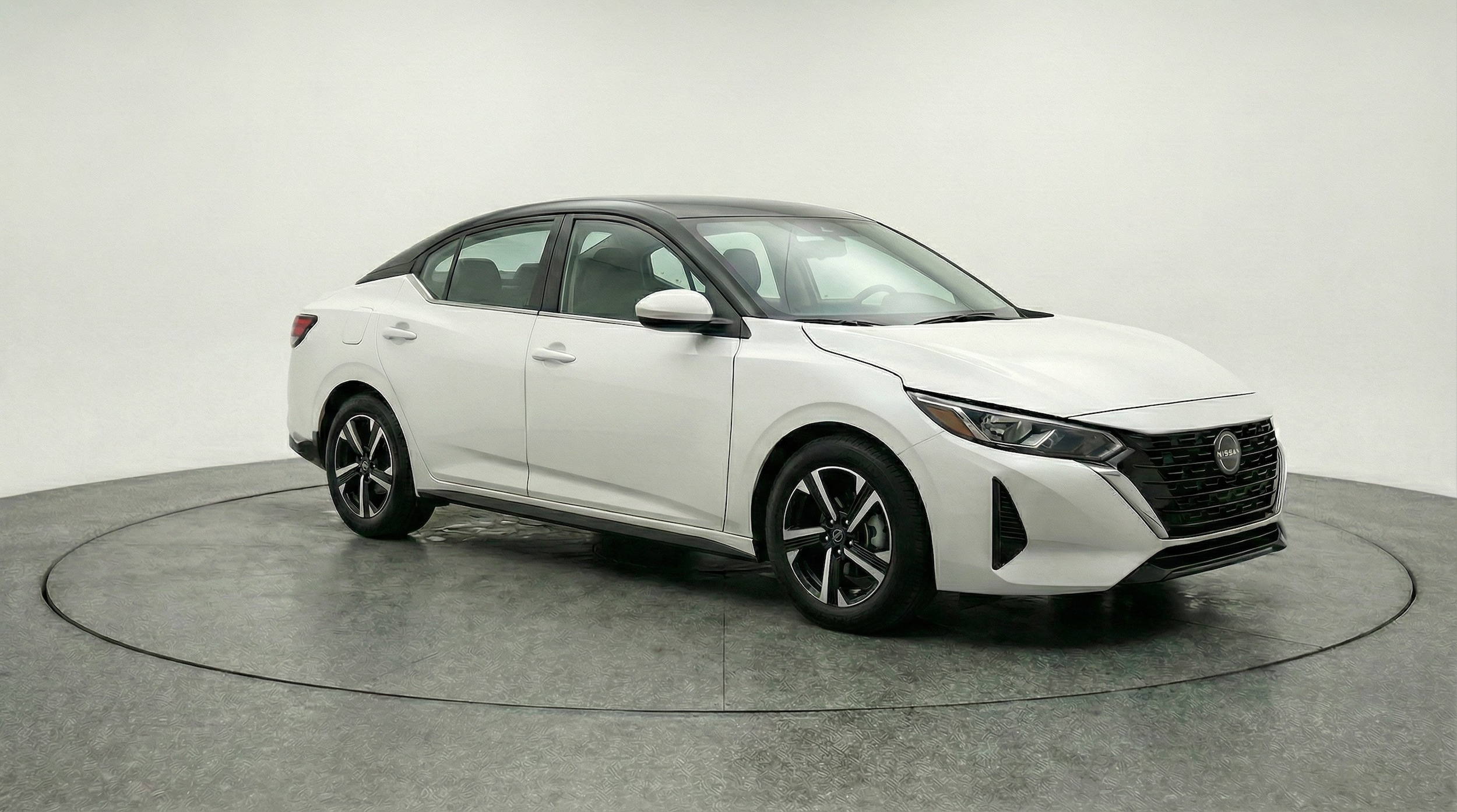 Thumbnail: 2025 Nissan Sentra - 1