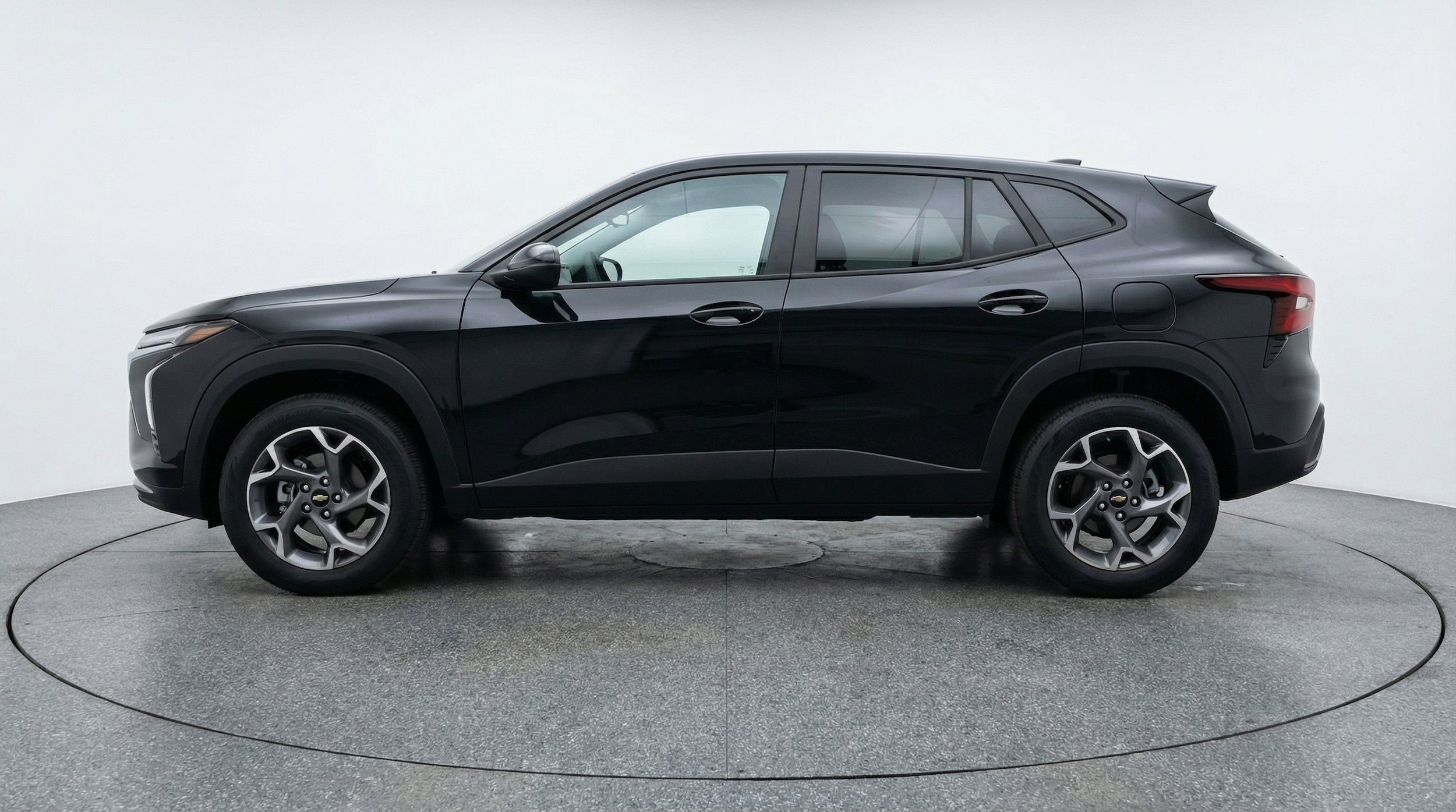 Thumbnail: 2025 Chevrolet Trax - 5