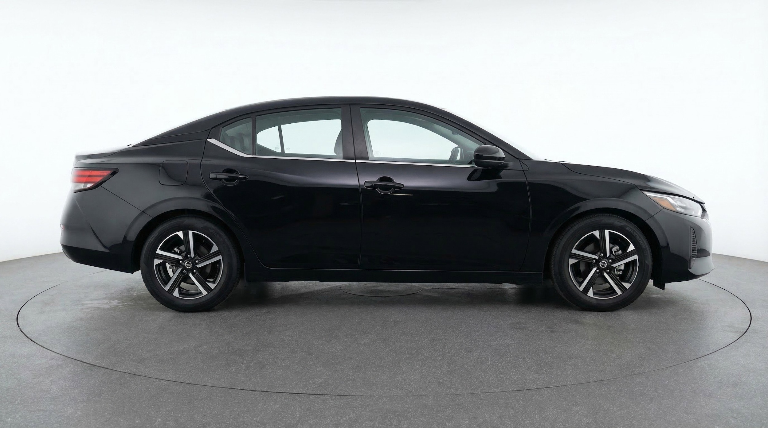 Thumbnail: 2025 Nissan Sentra - 11