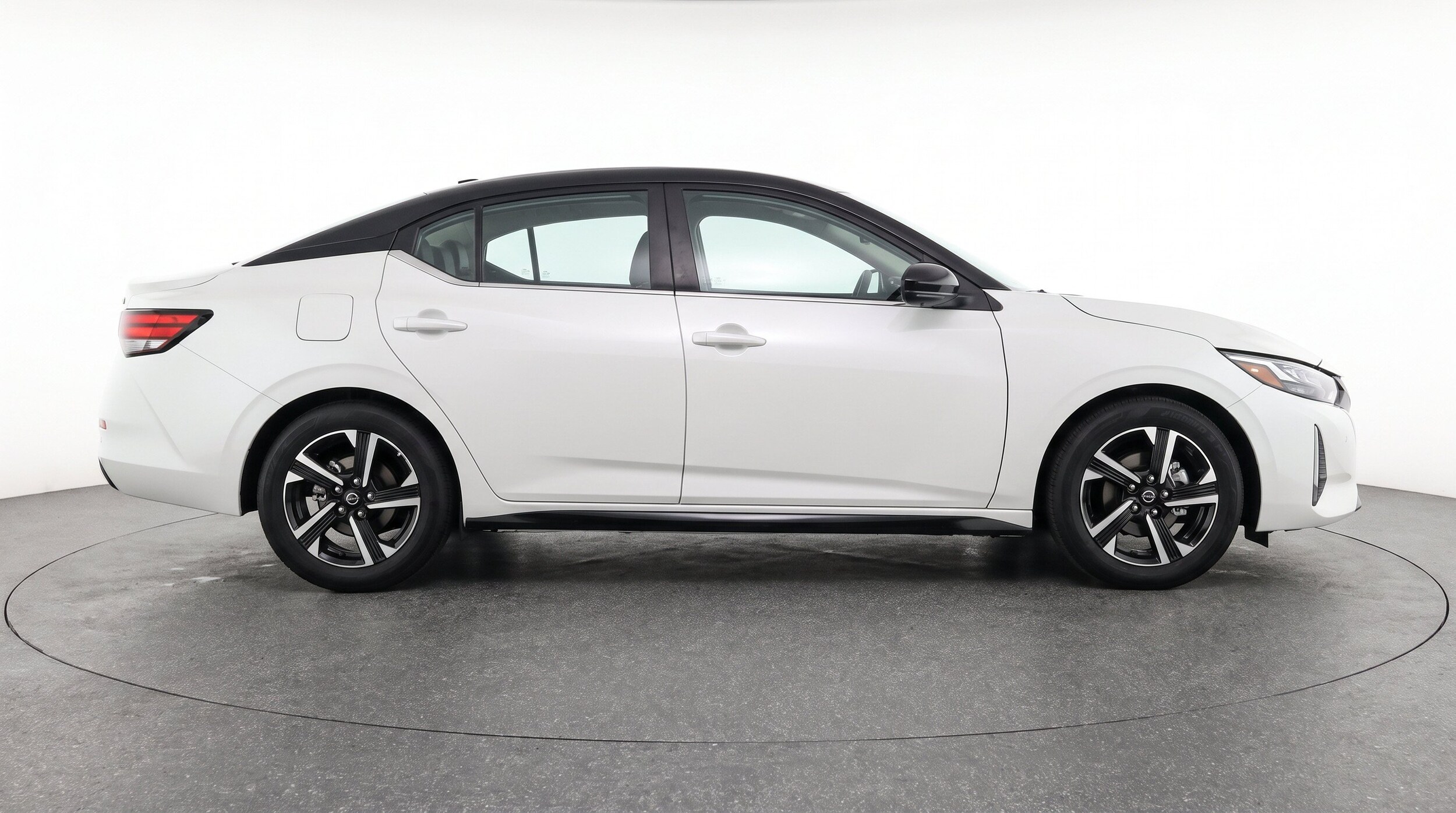 Thumbnail: 2025 Nissan Sentra - 11
