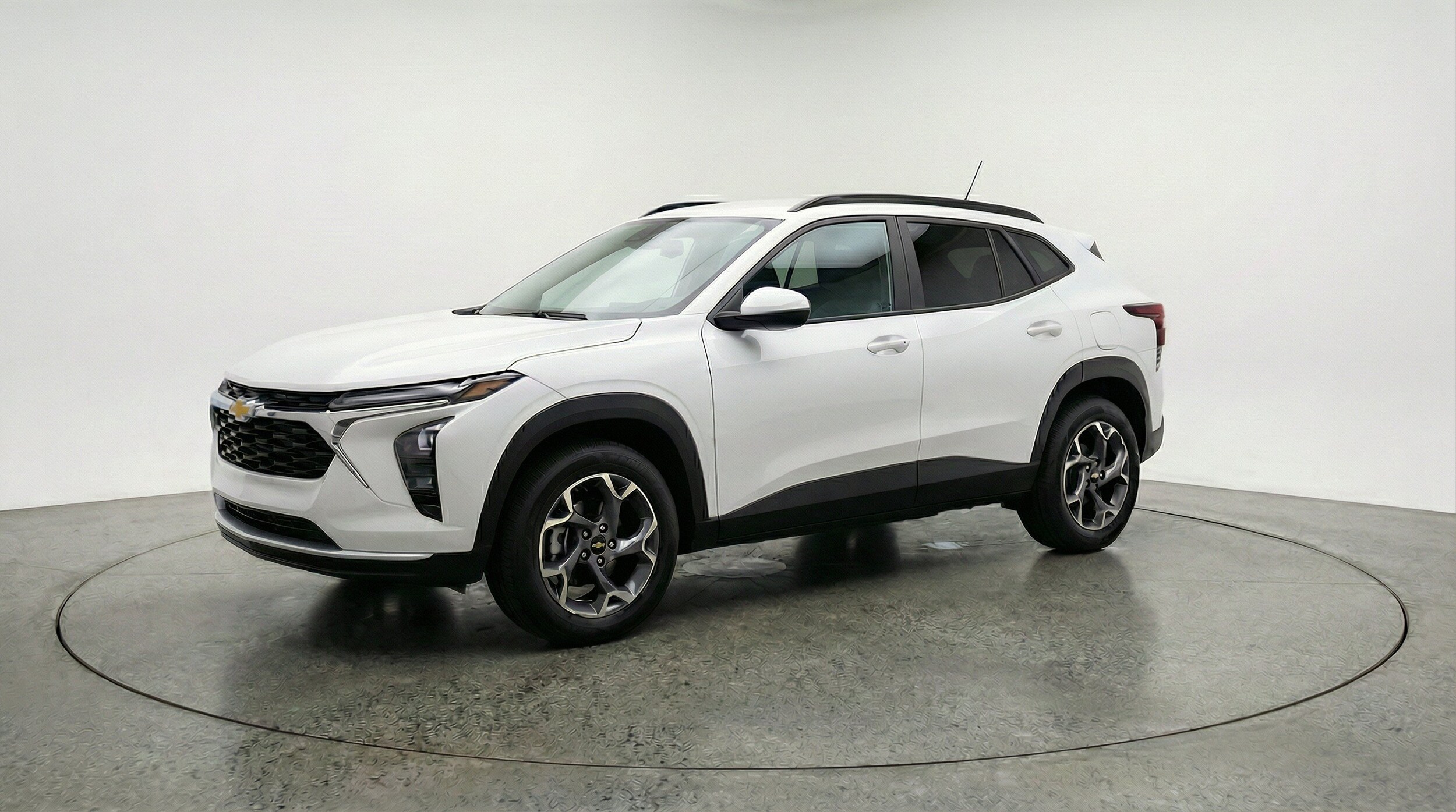 Thumbnail: 2025 Chevrolet Trax - 3