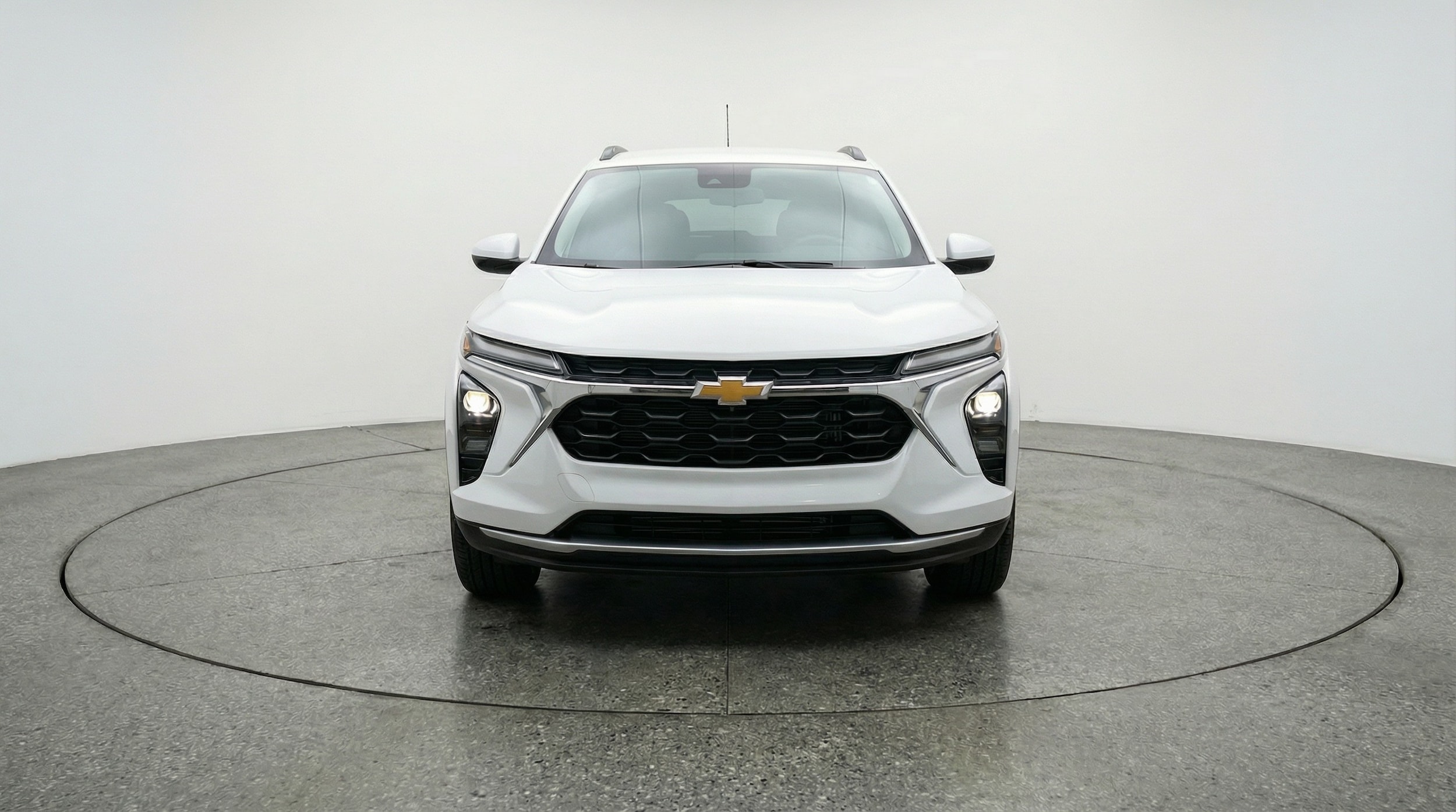 Thumbnail: 2025 Chevrolet Trax - 2