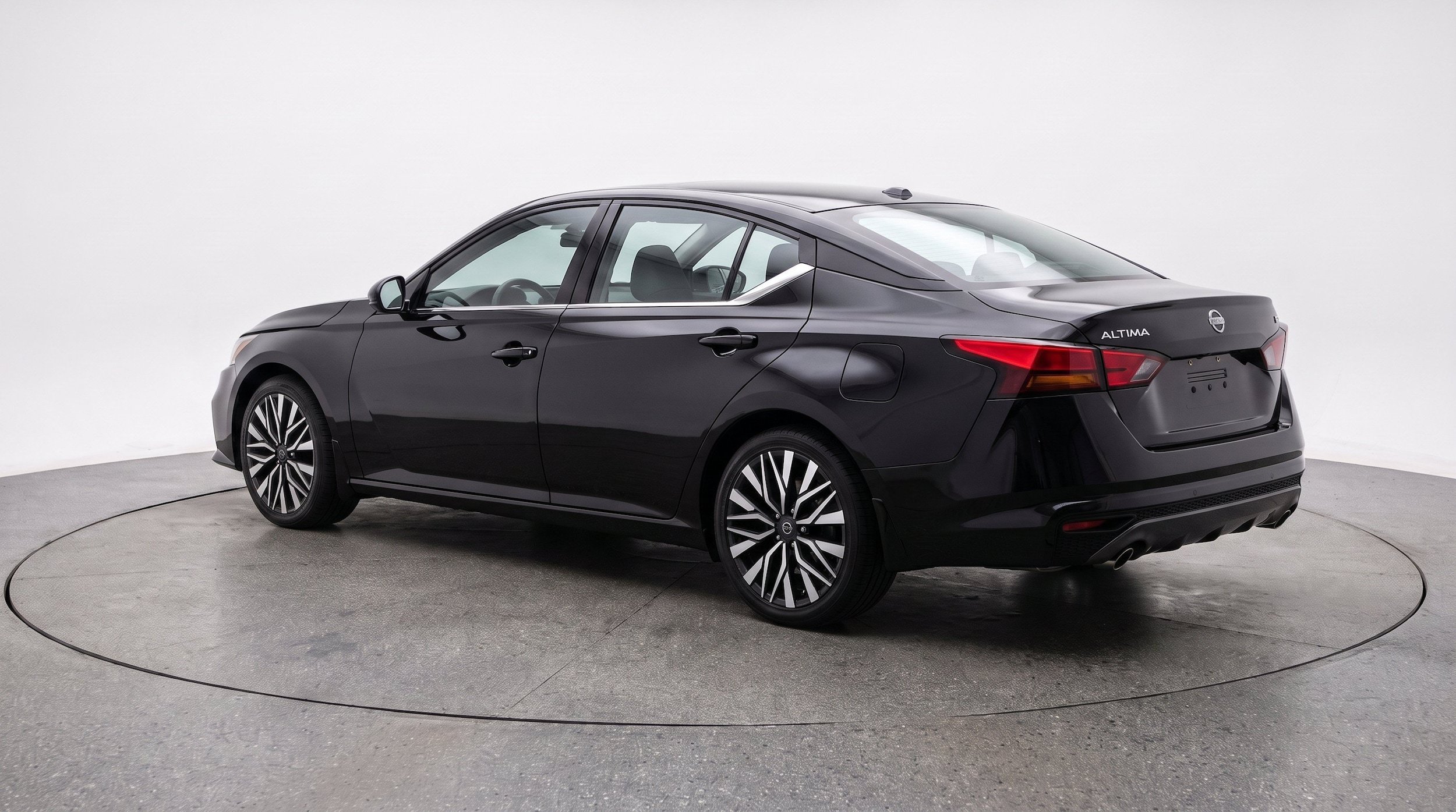 Thumbnail: 2025 Nissan Altima - 6