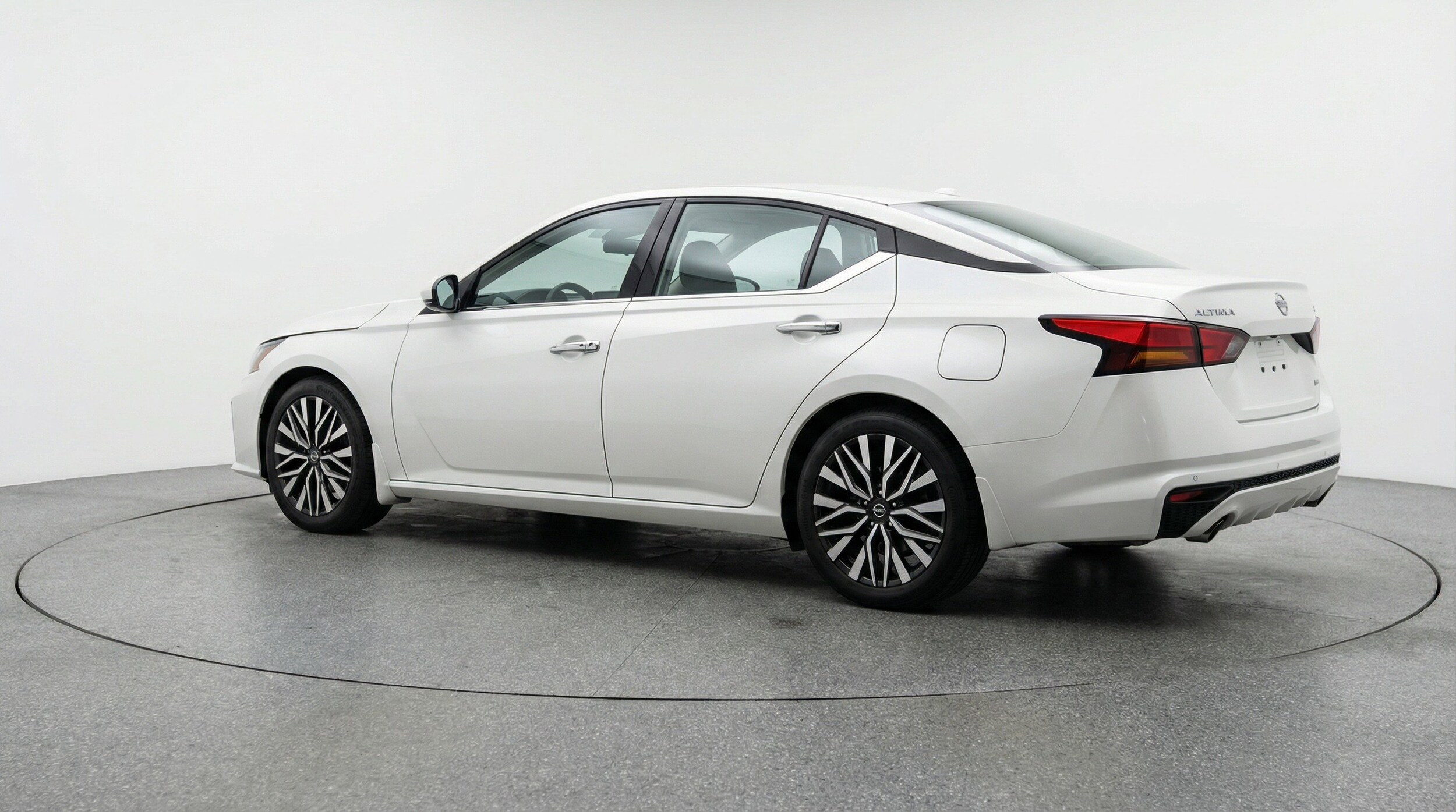 Thumbnail: 2025 Nissan Altima - 6