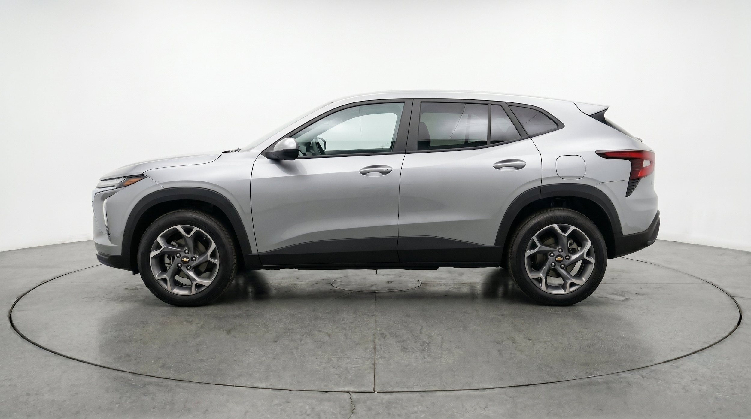 Thumbnail: 2025 Chevrolet Trax - 5