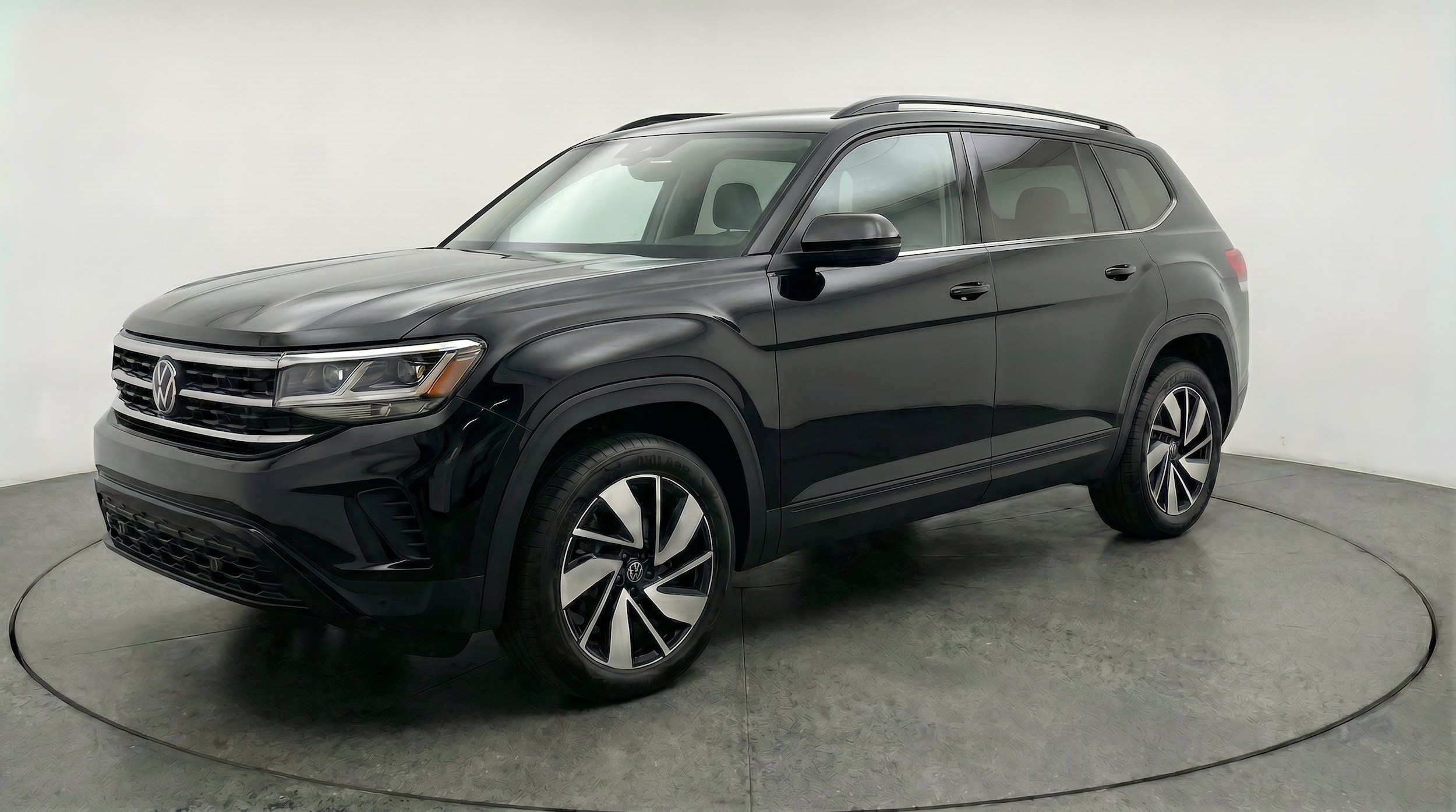 Thumbnail: 2026 Volkswagen Atlas - 3