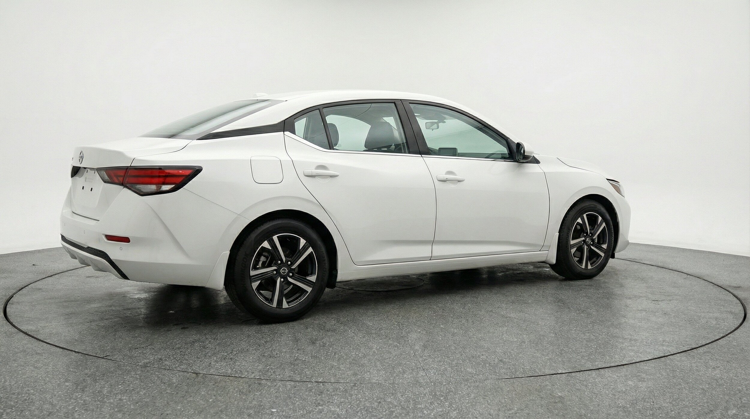 Thumbnail: 2025 Nissan Sentra - 9