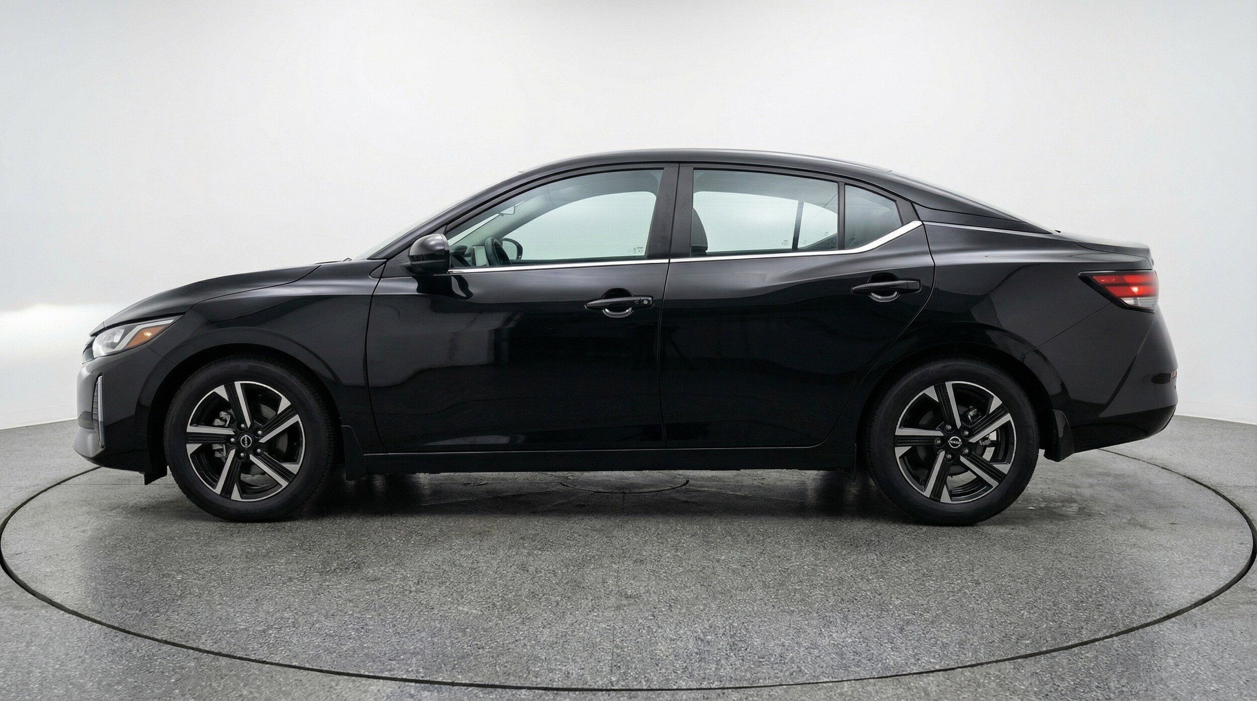 Thumbnail: 2025 Nissan Sentra - 5