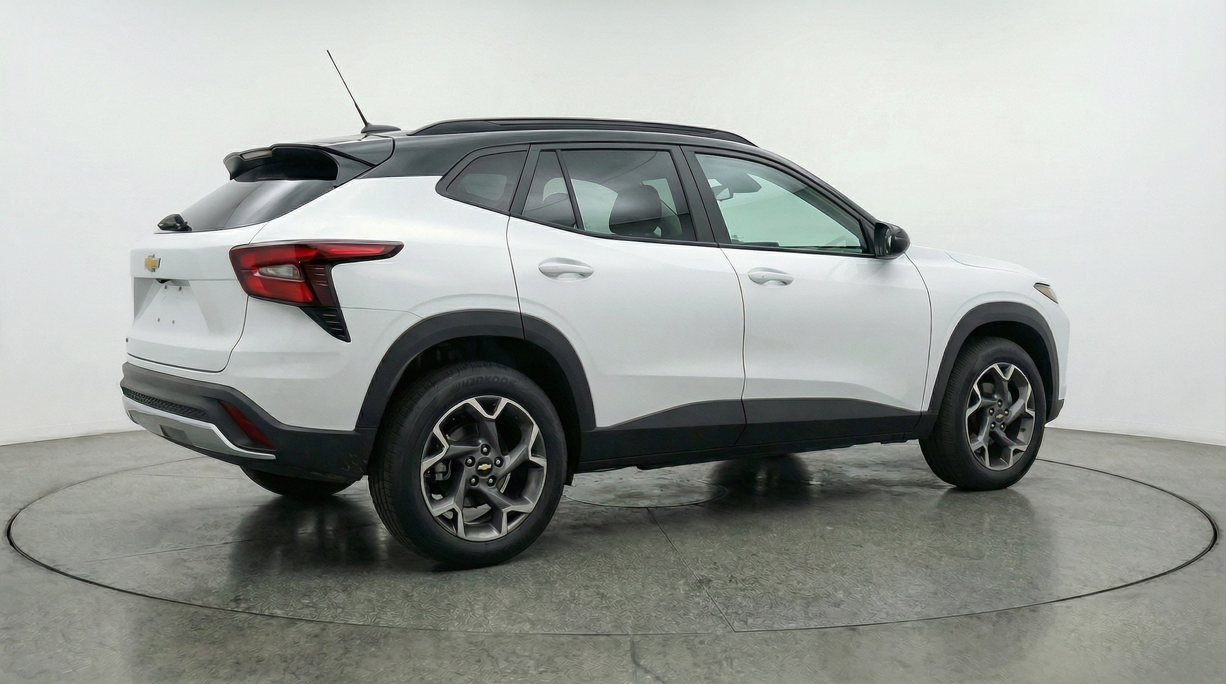 Thumbnail: 2025 Chevrolet Trax - 7
