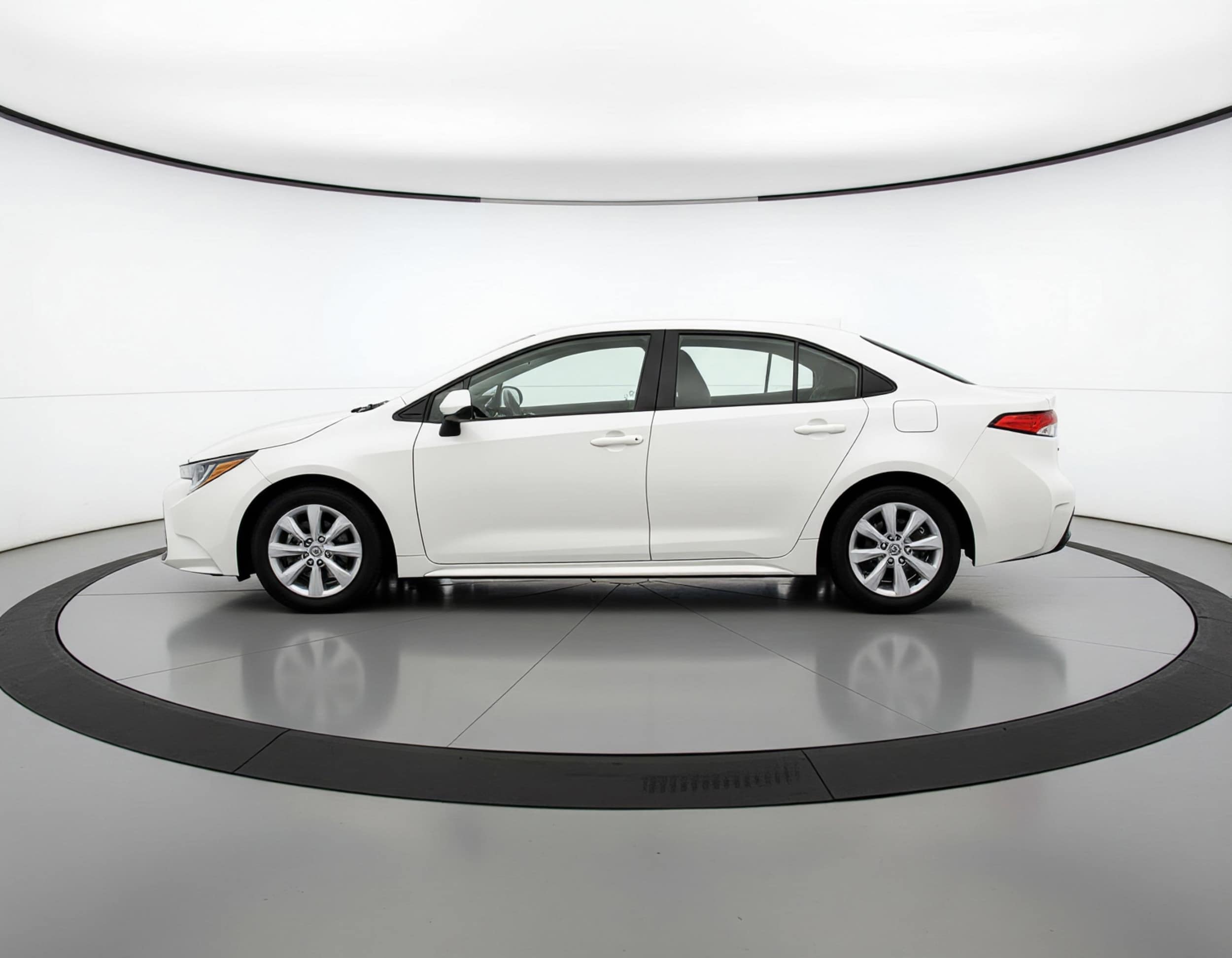 Thumbnail: 2025 Toyota Corolla - 5
