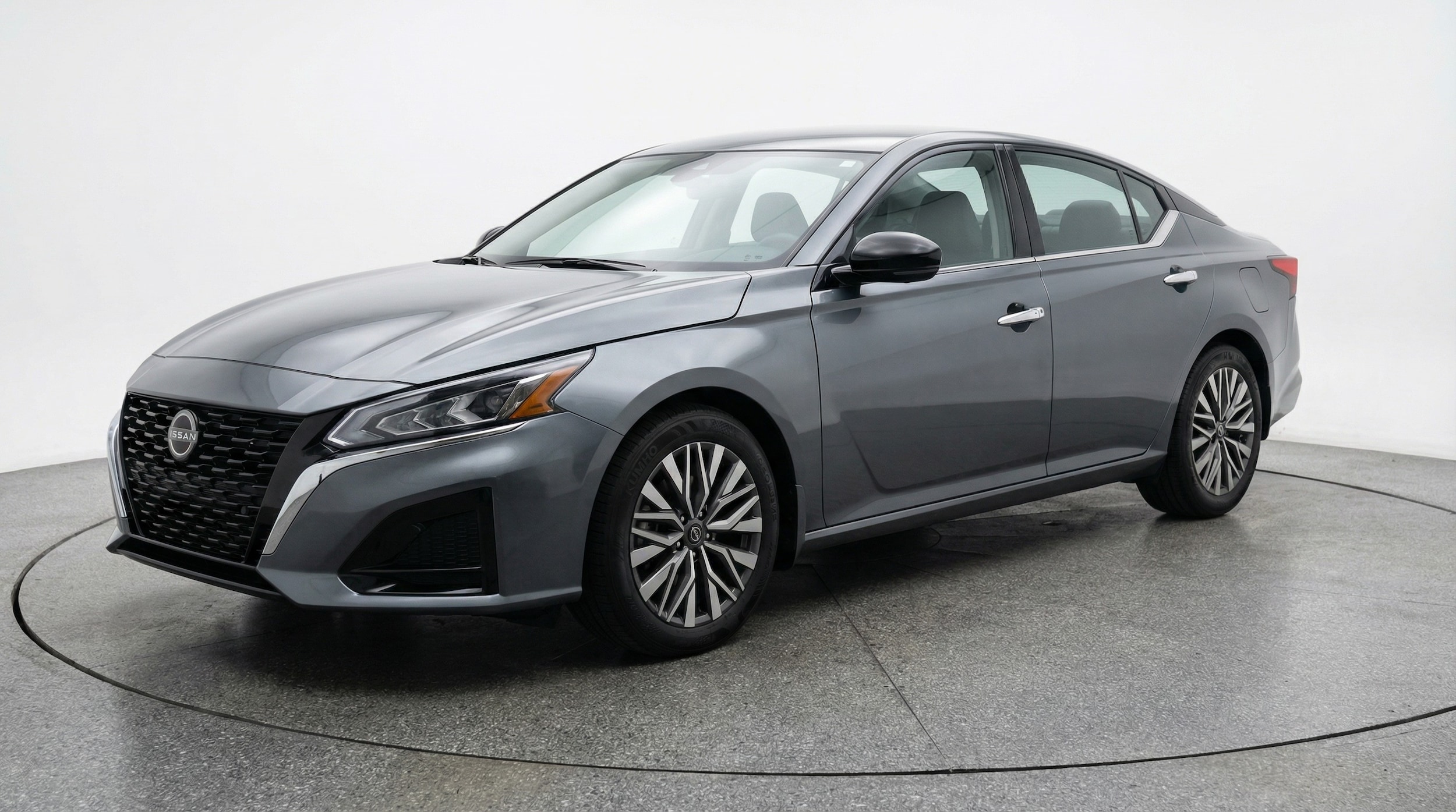 Thumbnail: 2025 Nissan Altima - 3