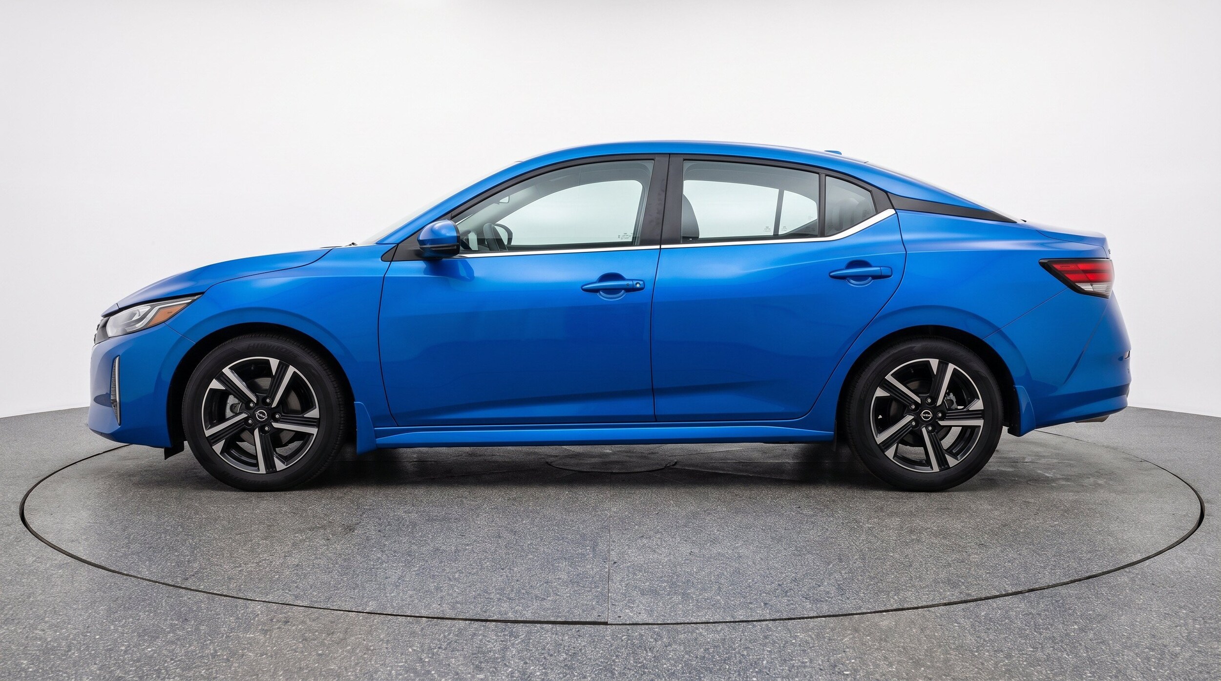 Thumbnail: 2025 Nissan Sentra - 5