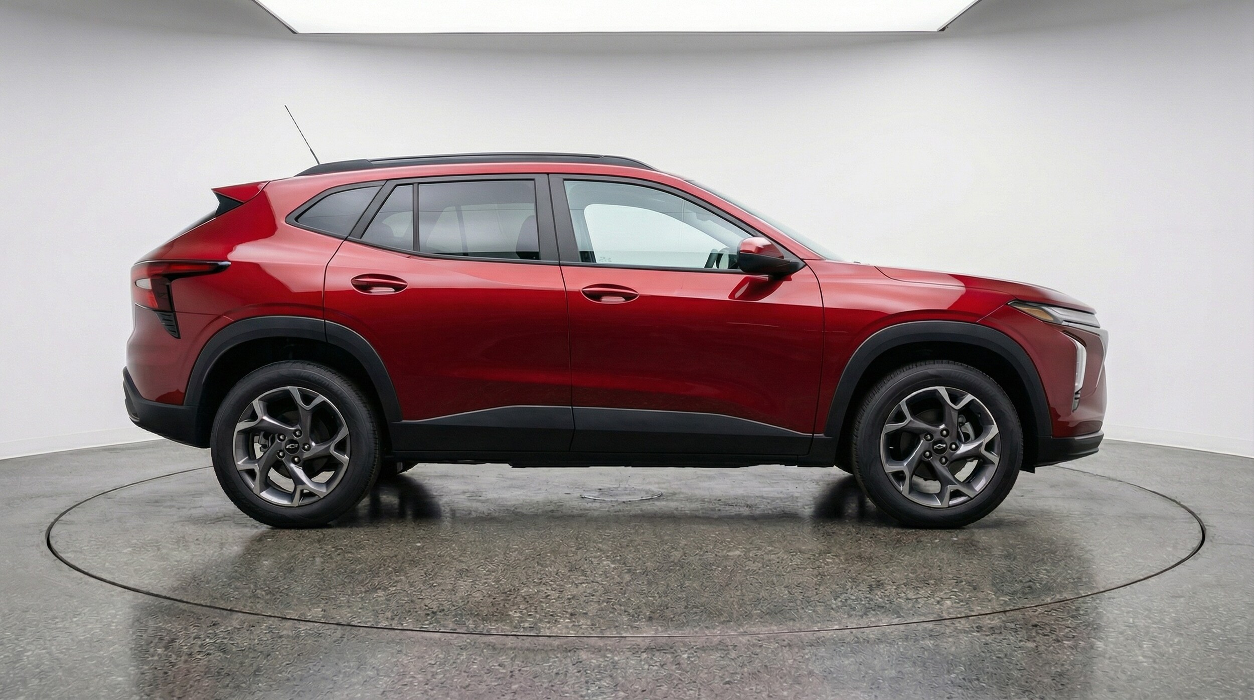 Thumbnail: 2025 Chevrolet Trax - 8