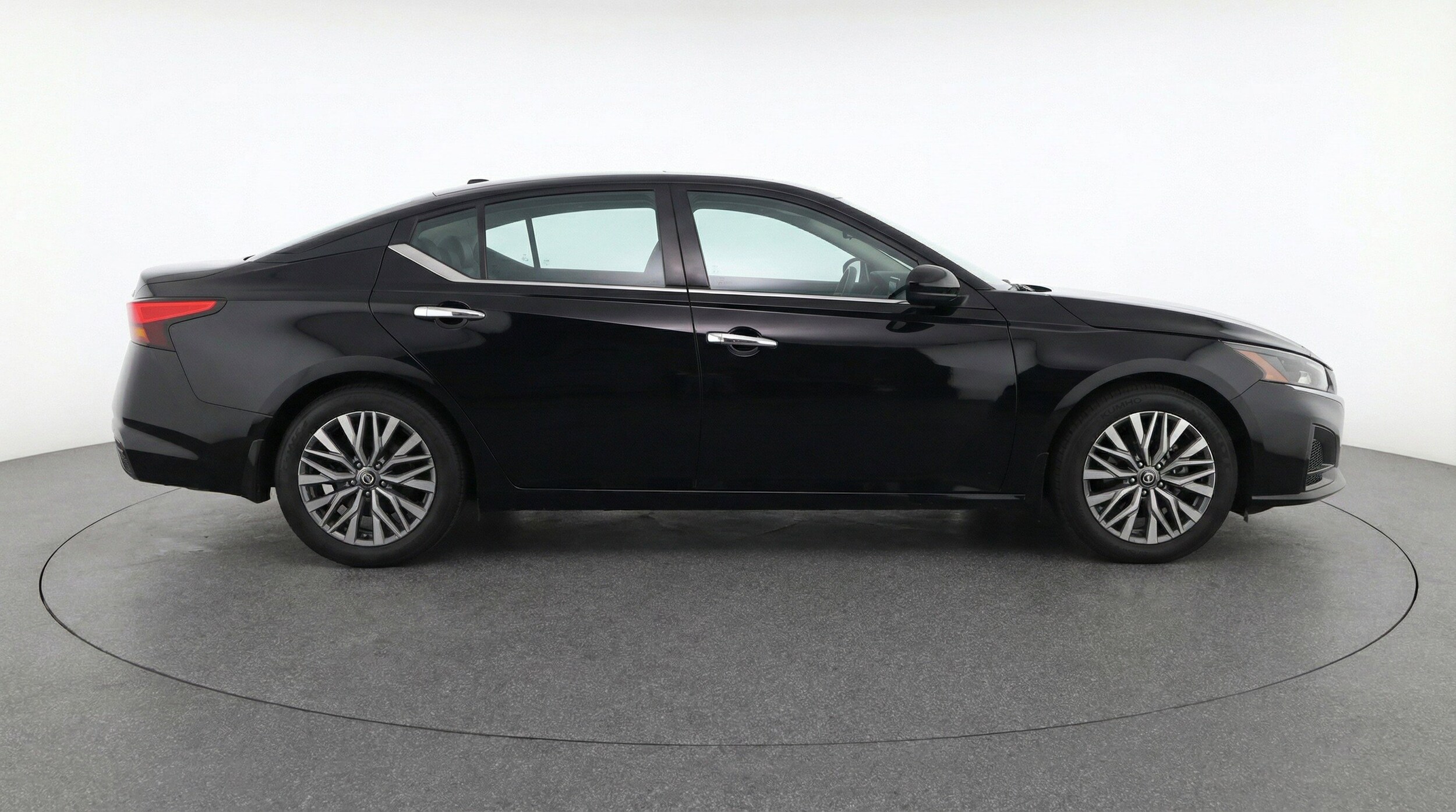 Thumbnail: 2025 Nissan Altima - 11