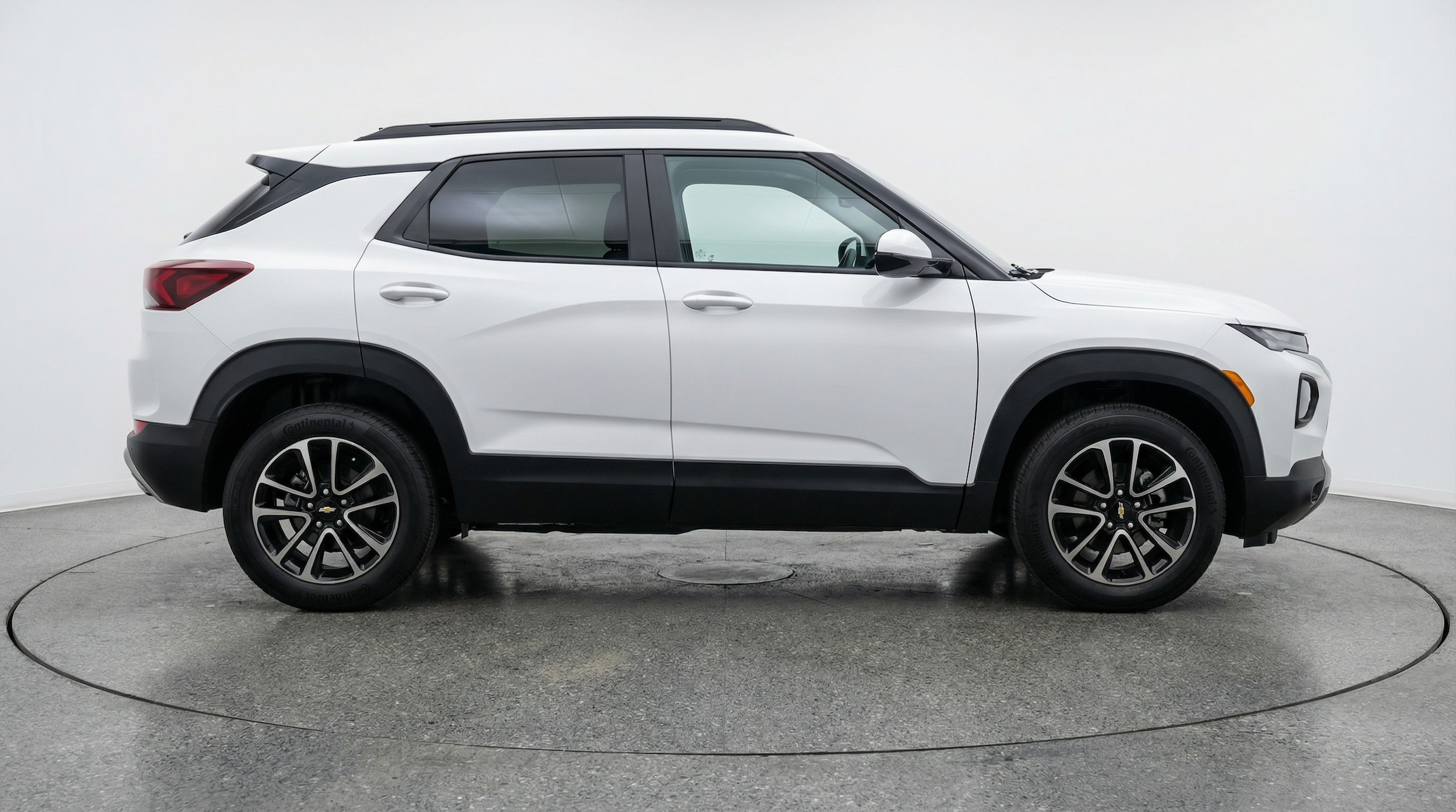 Thumbnail: 2025 Chevrolet TrailBlazer - 8