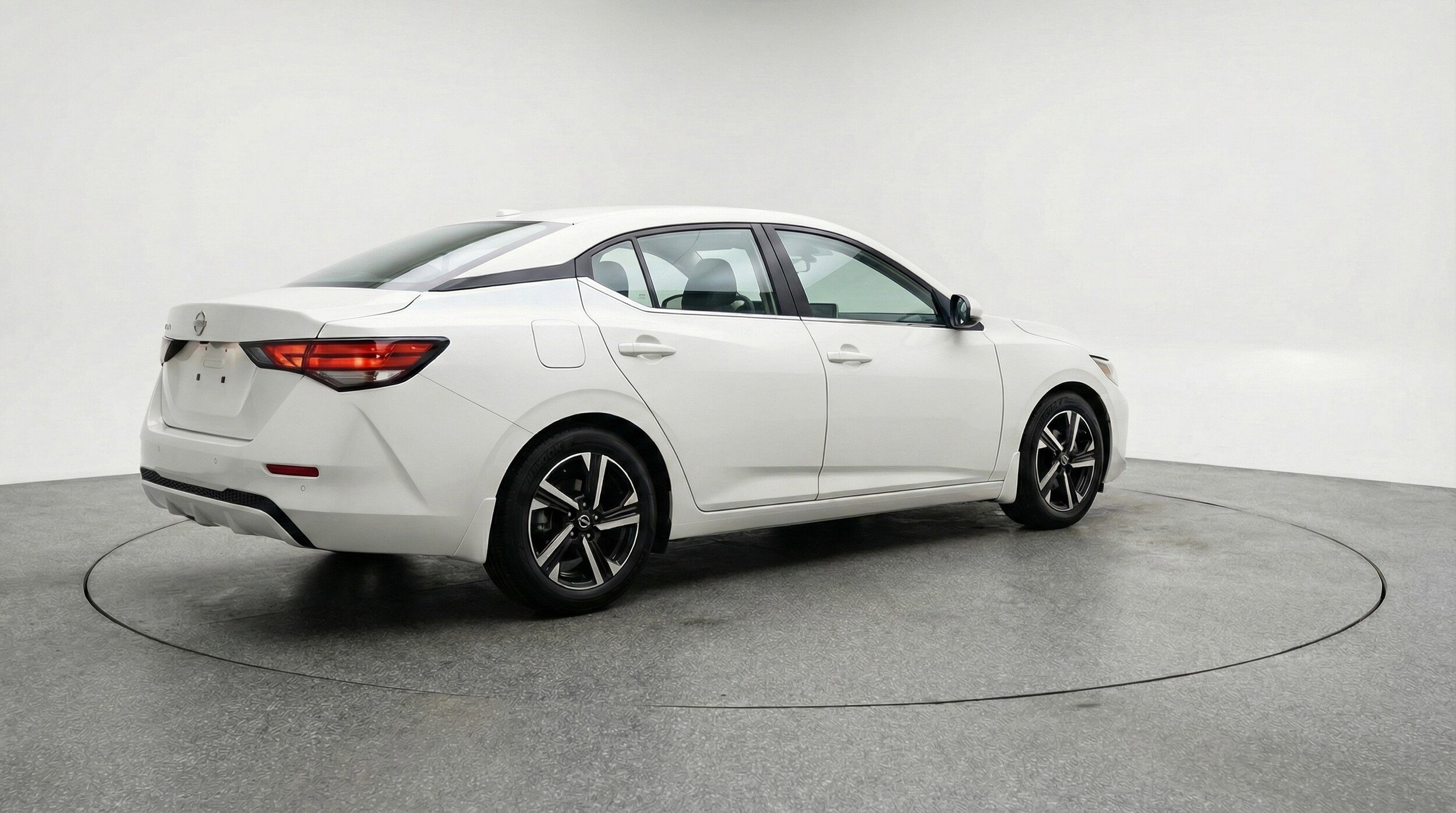 Thumbnail: 2025 Nissan Sentra - 9