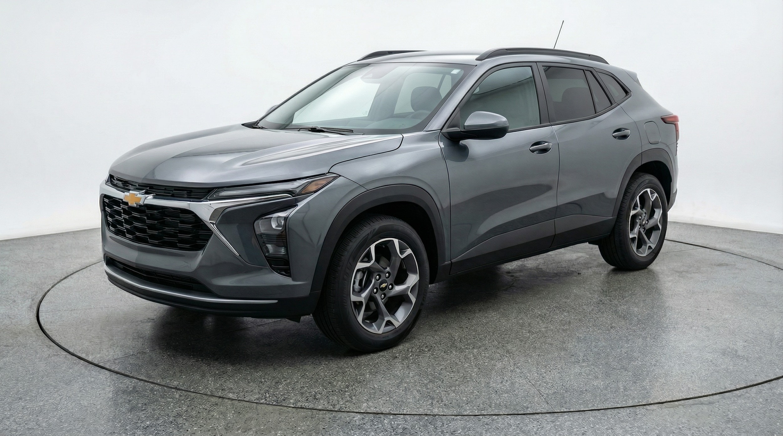 Thumbnail: 2025 Chevrolet Trax - 3