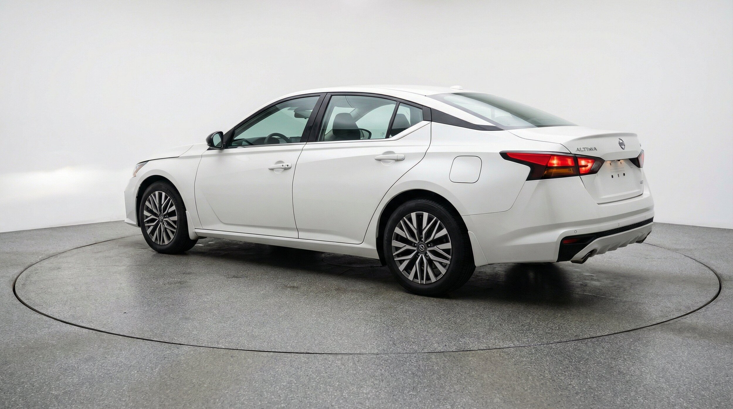 Thumbnail: 2025 Nissan Altima - 6