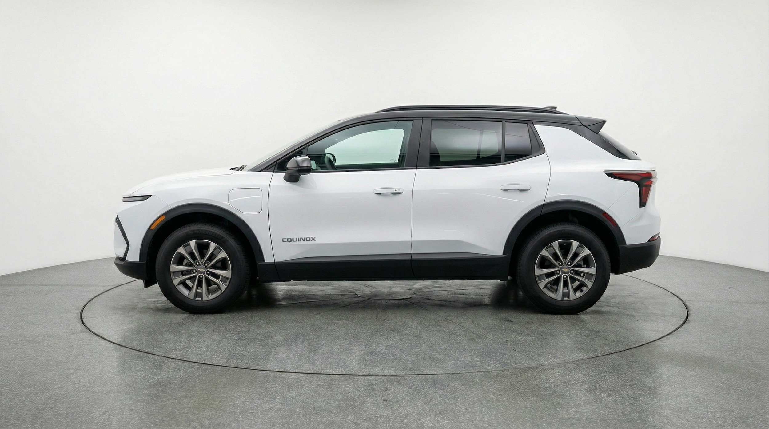 Thumbnail: 2025 Chevrolet Equinox - 4