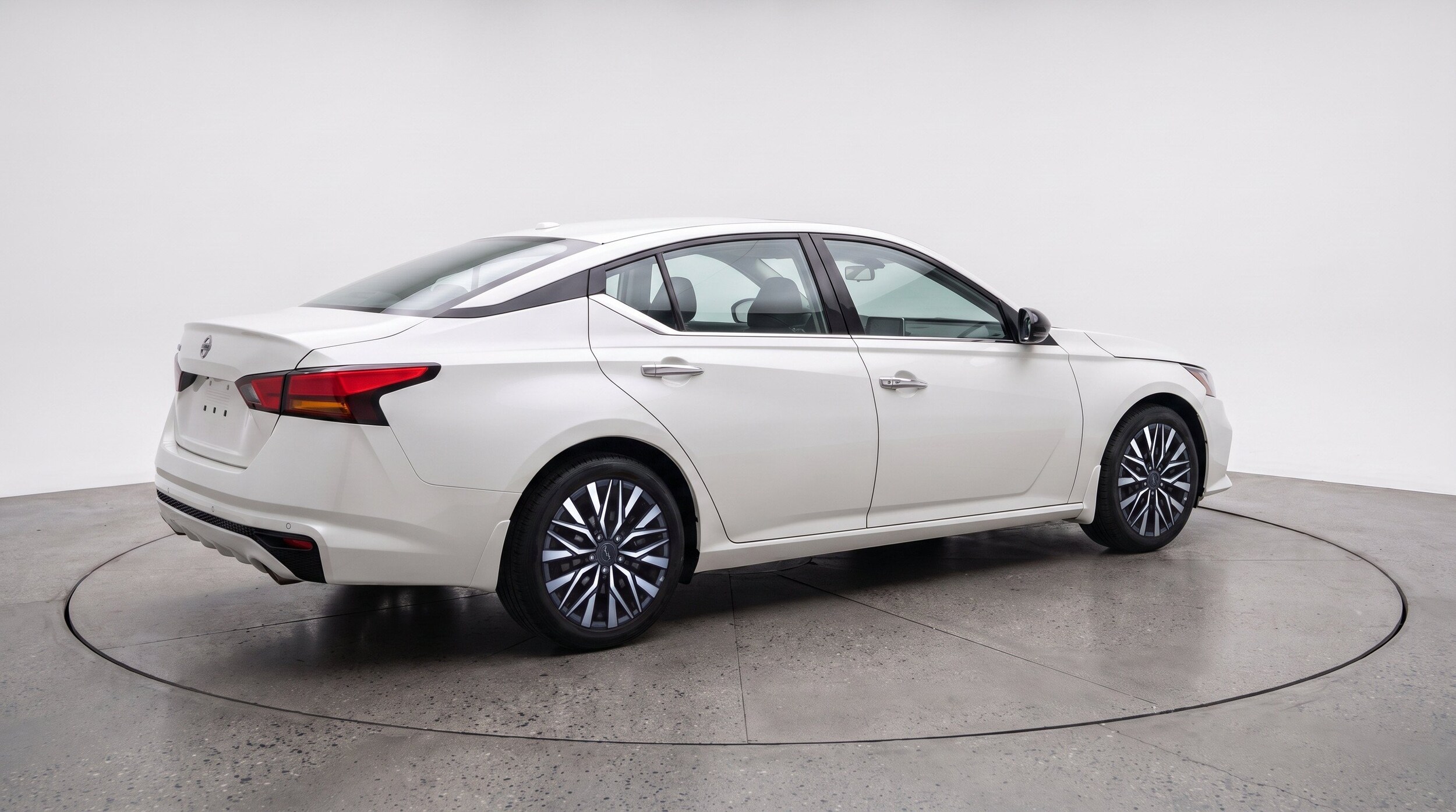 Thumbnail: 2025 Nissan Altima - 9